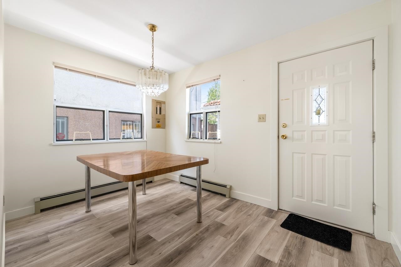 2547 34Th Avenue E, Vancouver, BC