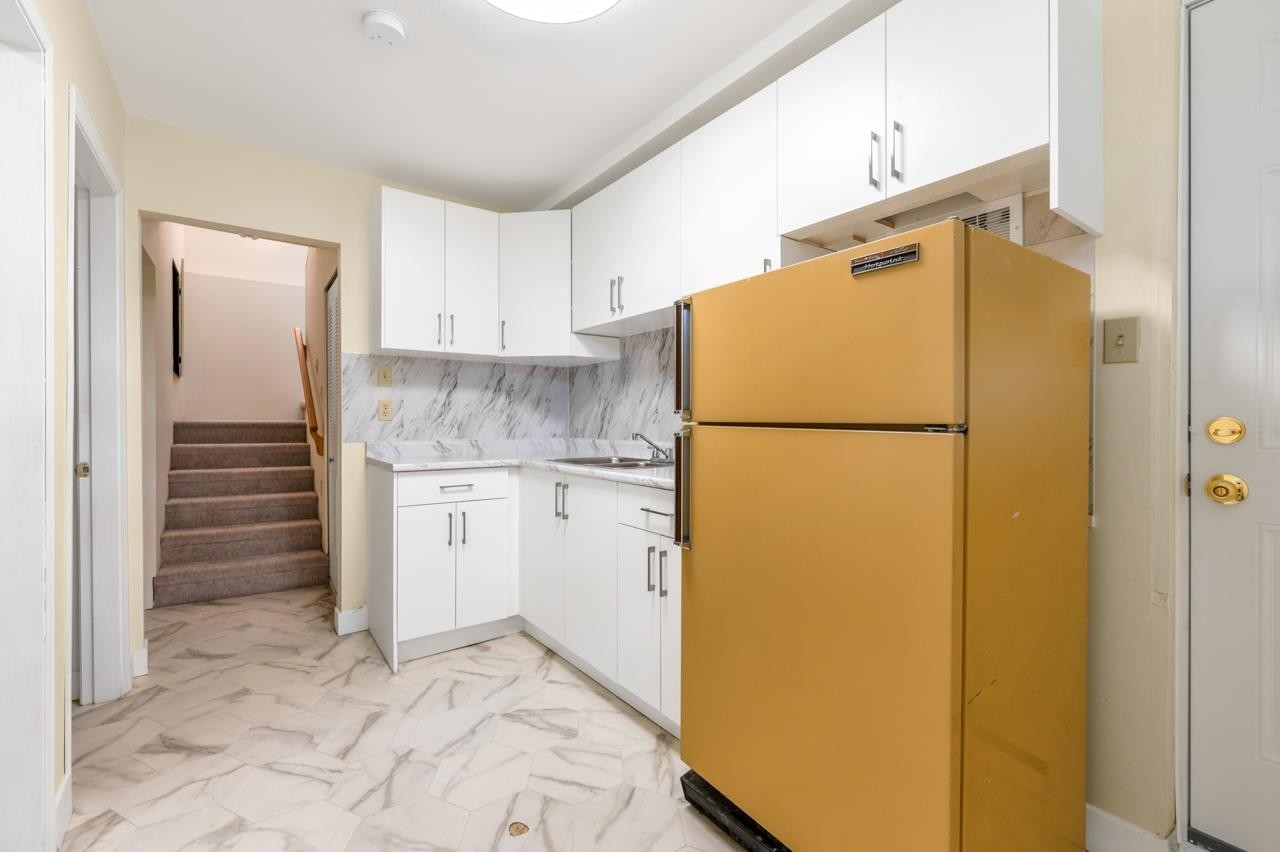 2547 34Th Avenue E, Vancouver, BC