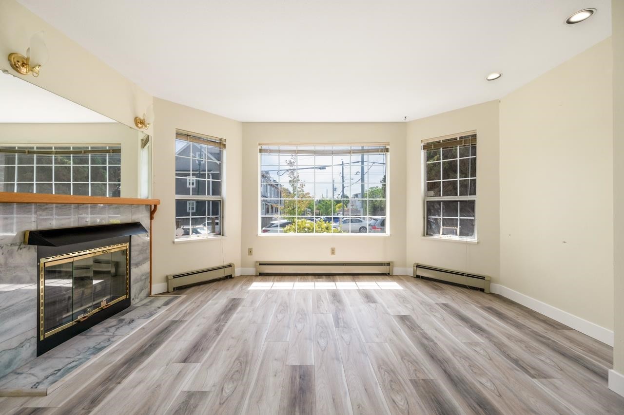 2547 34Th Avenue E, Vancouver, BC