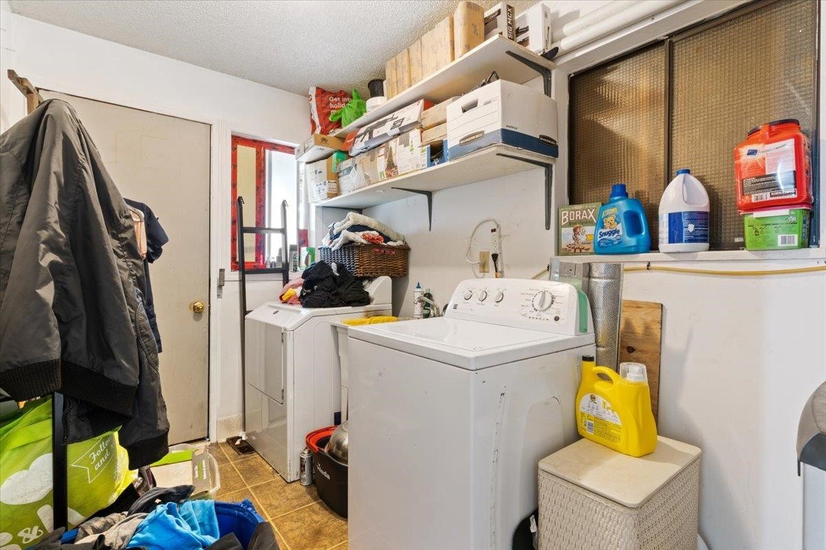 6632 Canada Way, Burnaby, BC