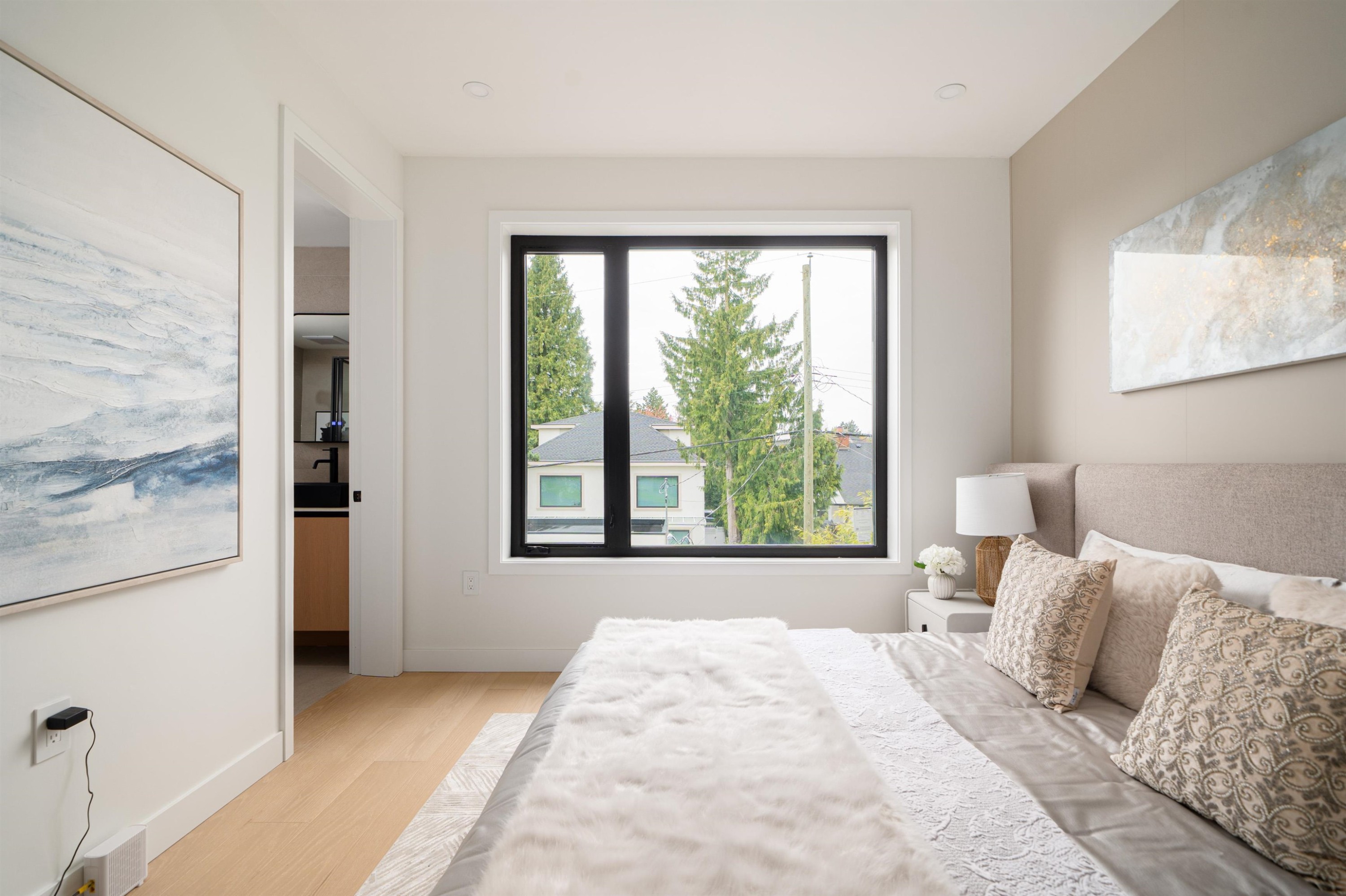 6577 Lime Street, Vancouver, BC