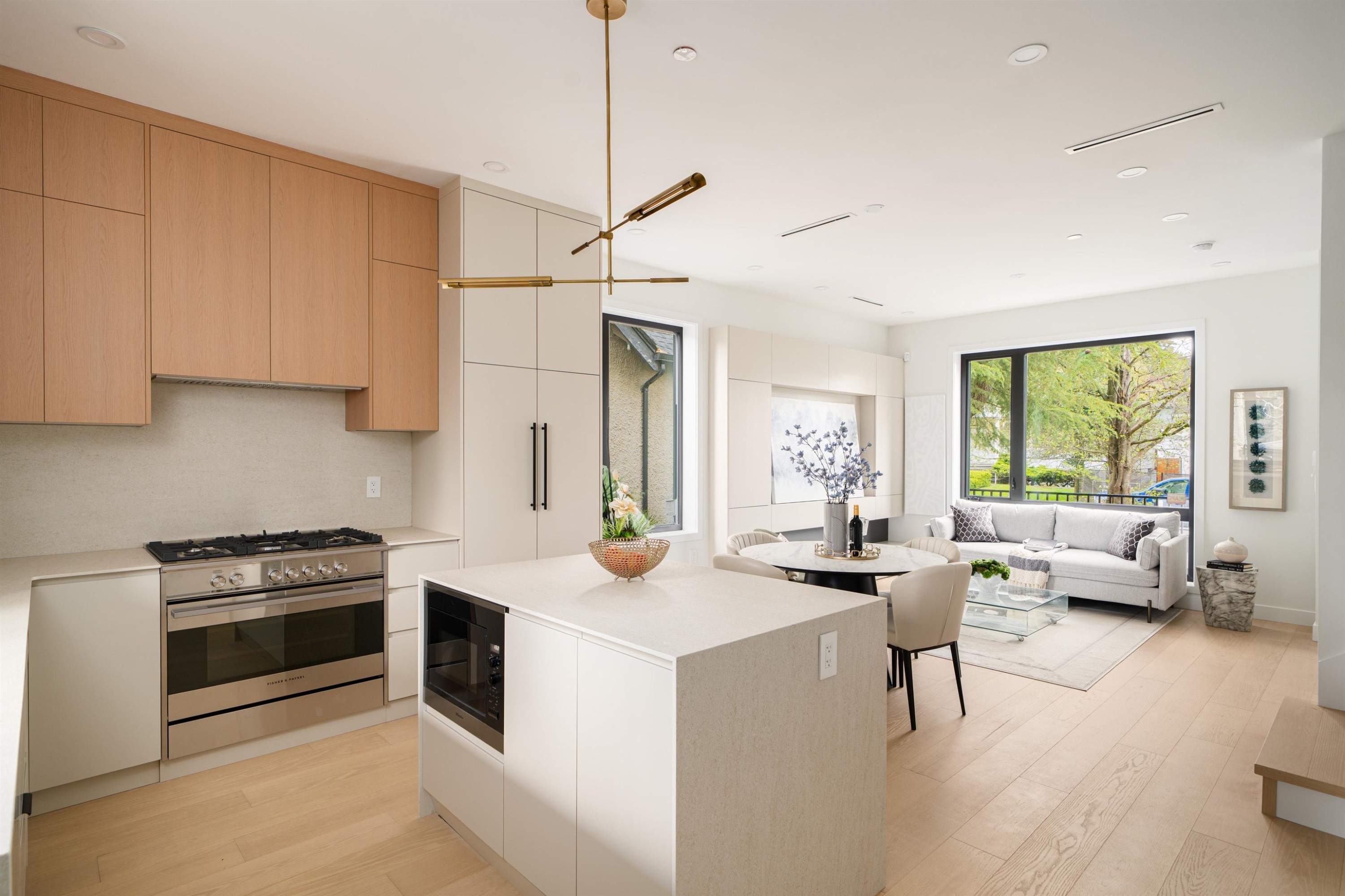 6577 Lime Street, Vancouver, BC