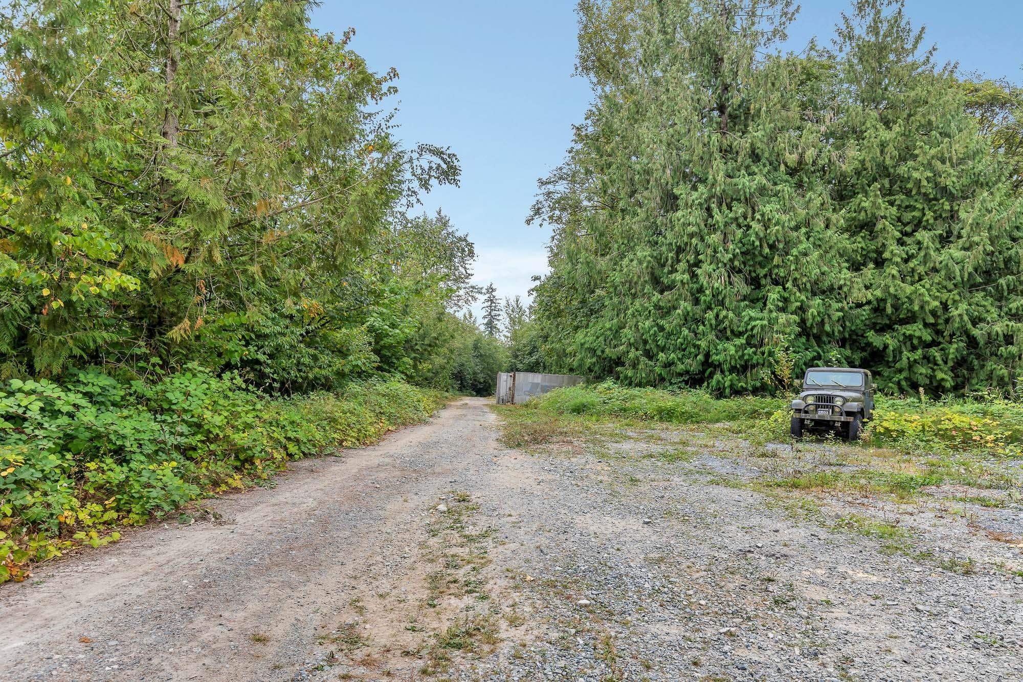 24320 116 Avenue, Maple Ridge, BC