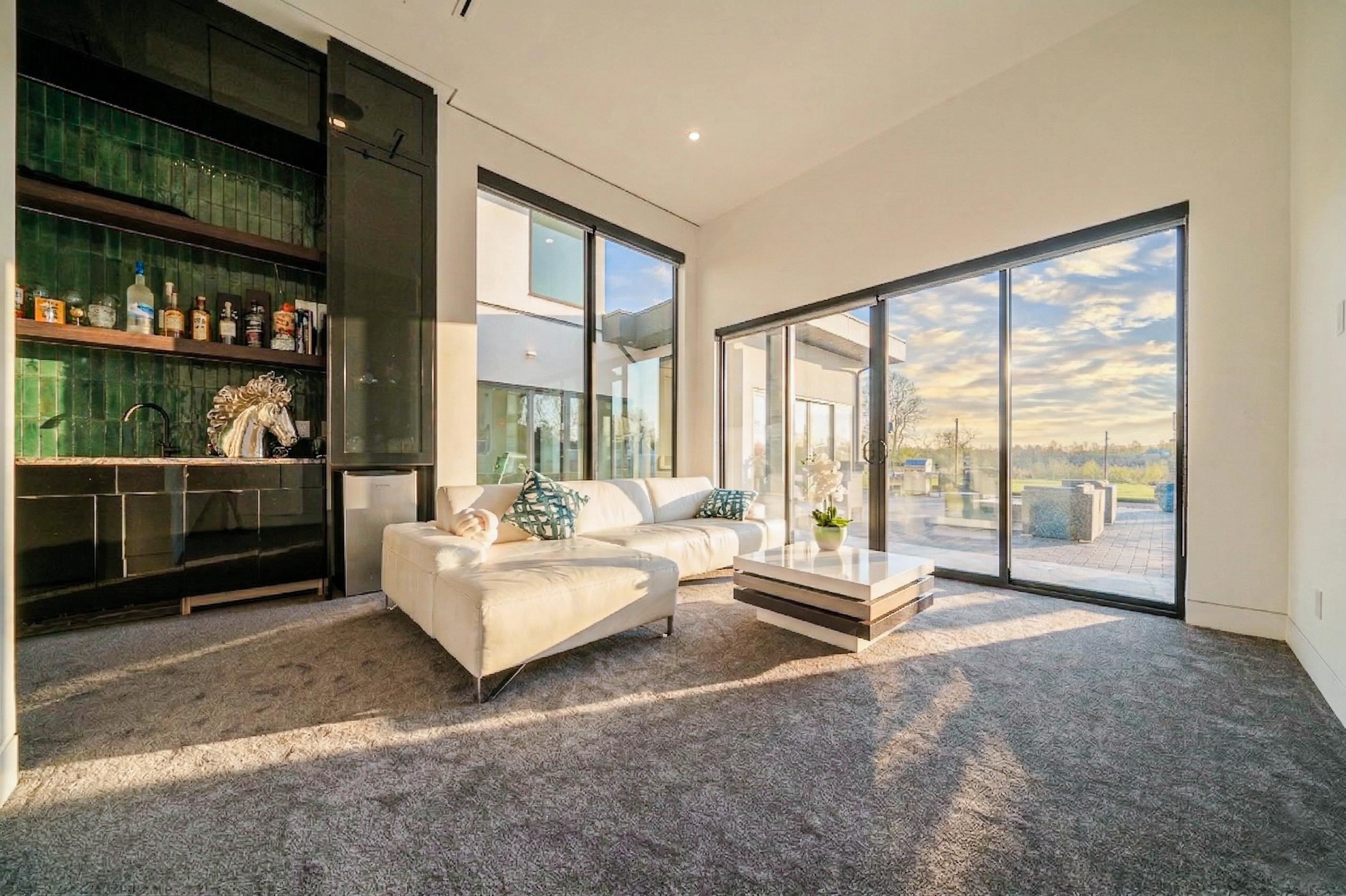 11500 Blundell Road, Richmond, BC - Indoor