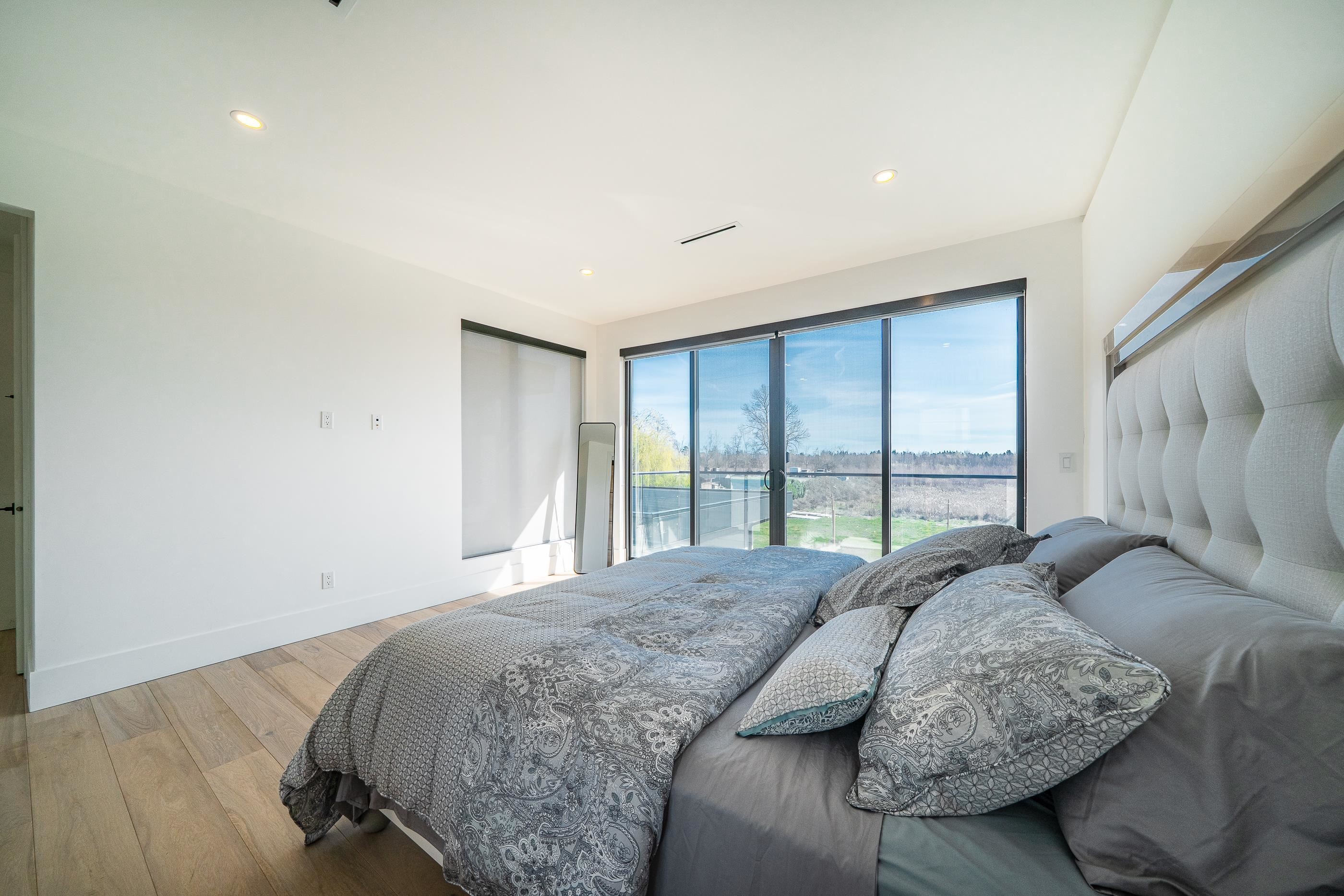 11500 Blundell Road, Richmond, BC - Indoor Photo Showing Bedroom