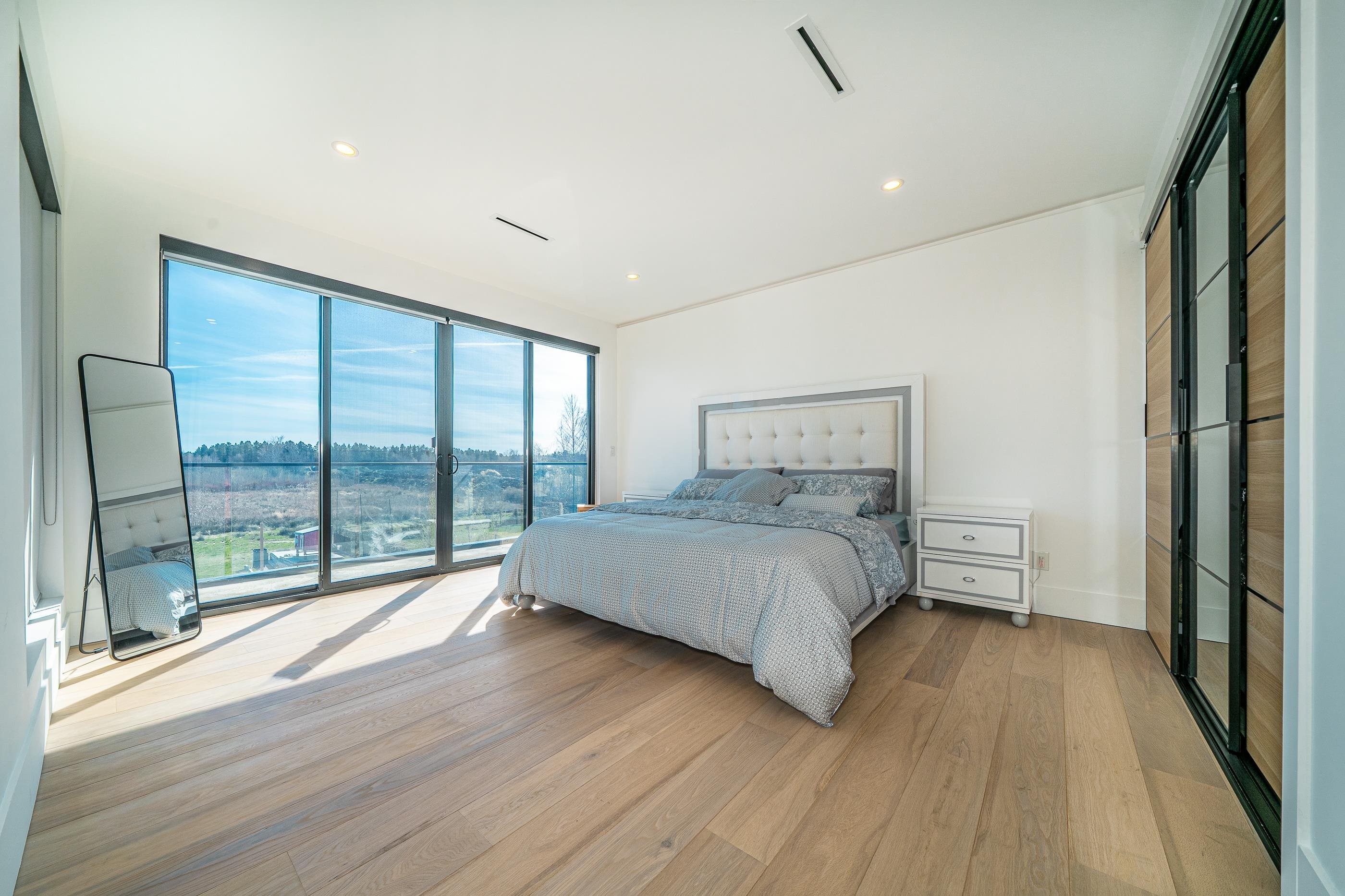 11500 Blundell Road, Richmond, BC - Indoor Photo Showing Bedroom