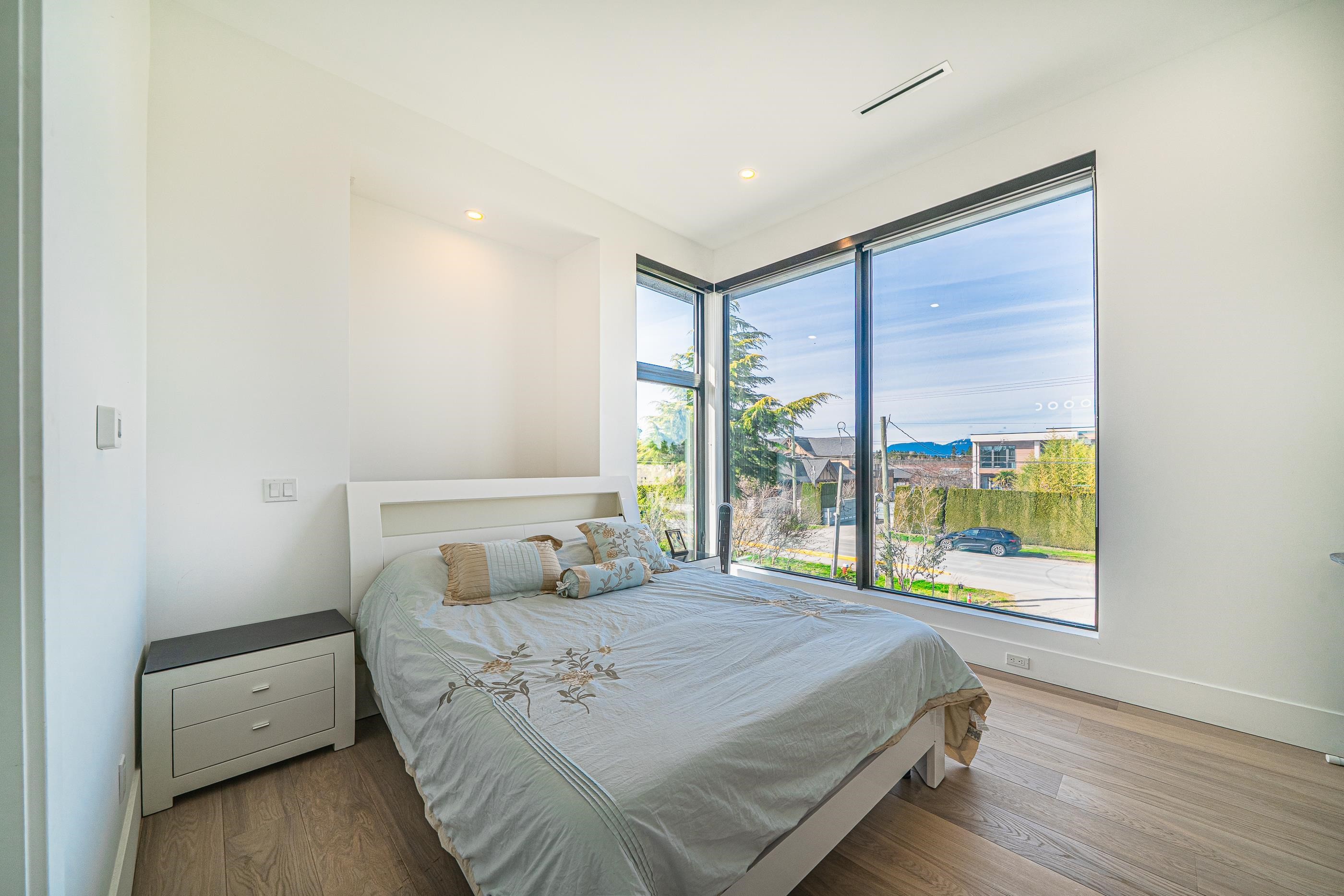 11500 Blundell Road, Richmond, BC - Indoor Photo Showing Bedroom