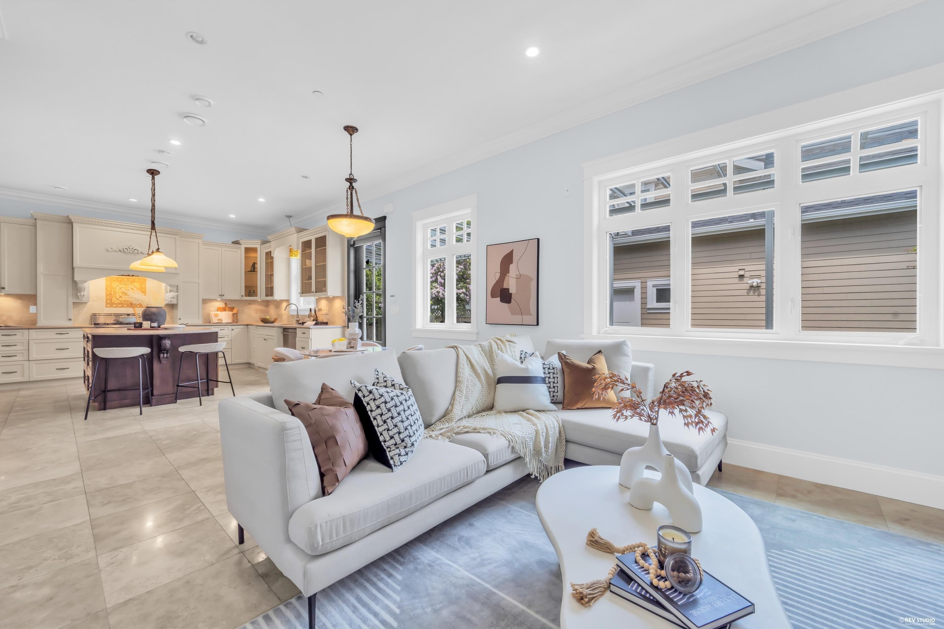 1675 59Th Avenue W, Vancouver, BC