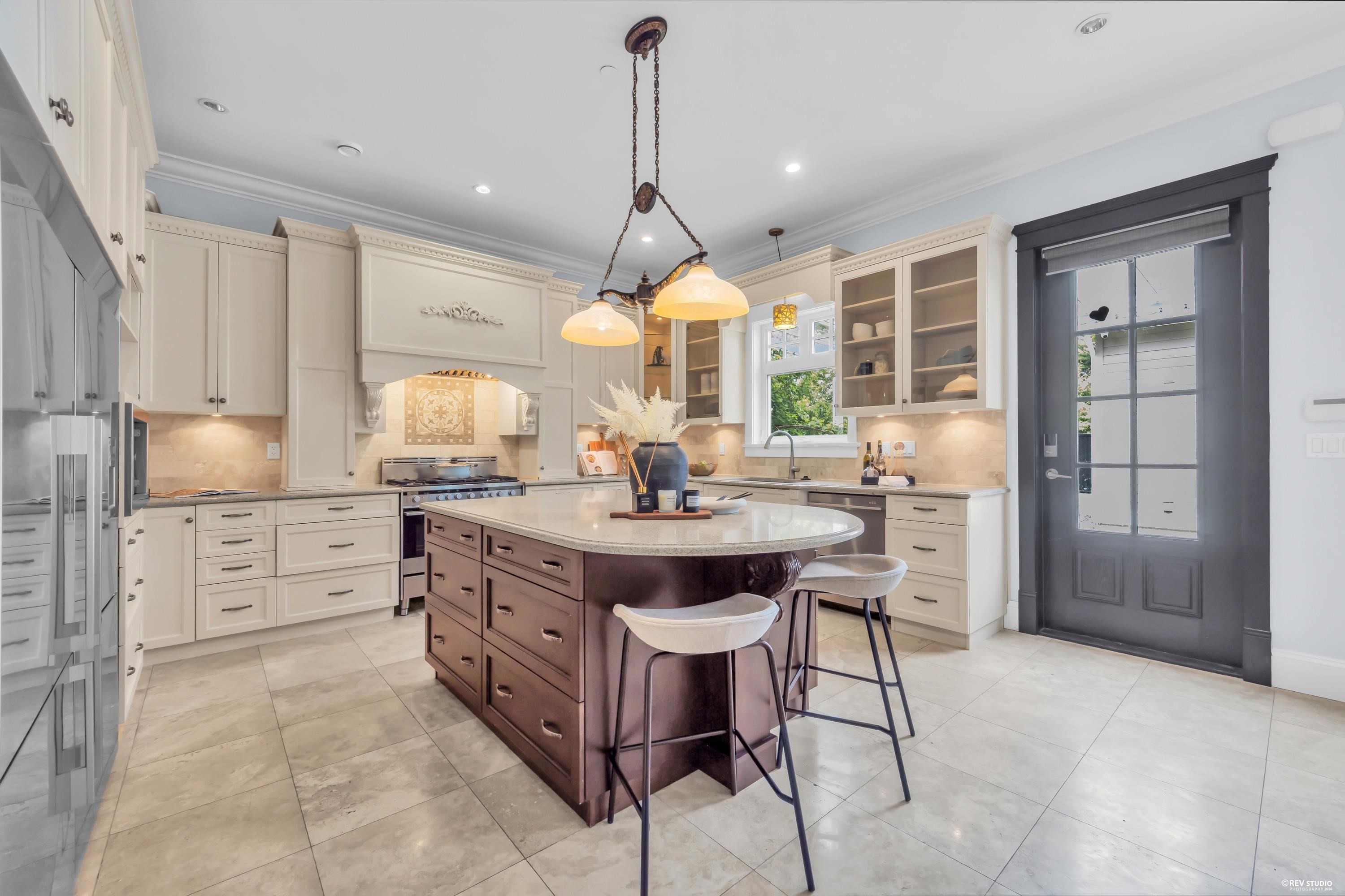 1675 59Th Avenue W, Vancouver, BC