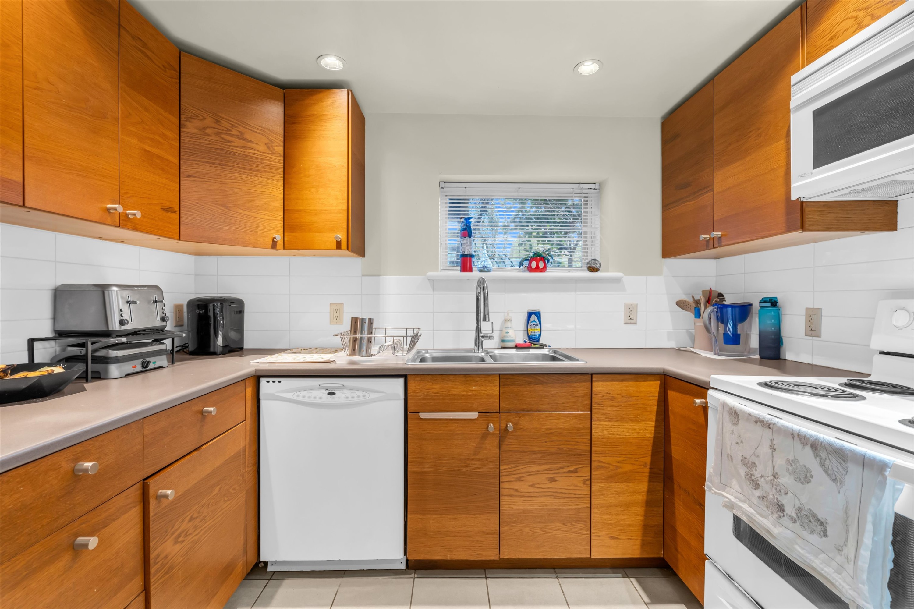 1549 33Rd Avenue W, Vancouver, BC