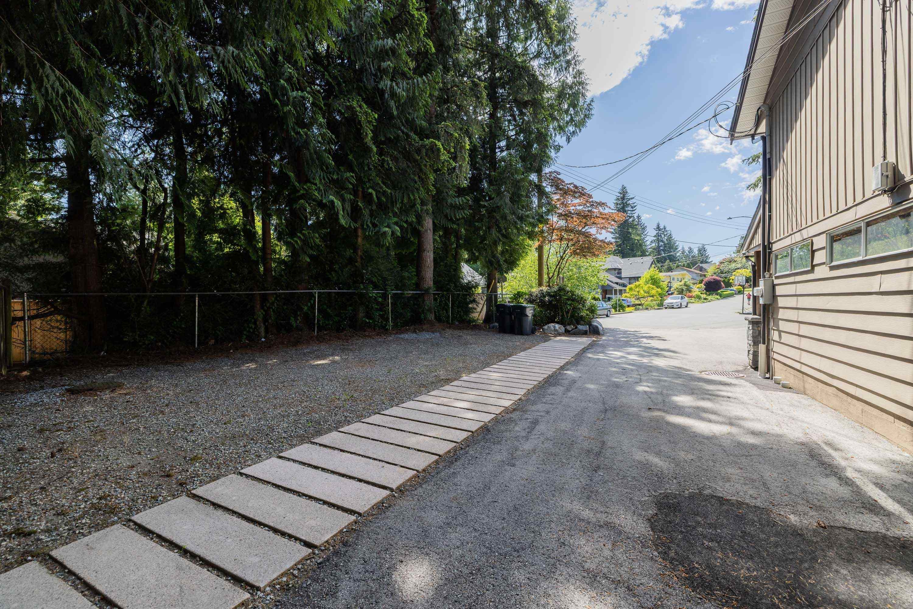 2331 Tolmie Avenue, Coquitlam, BC