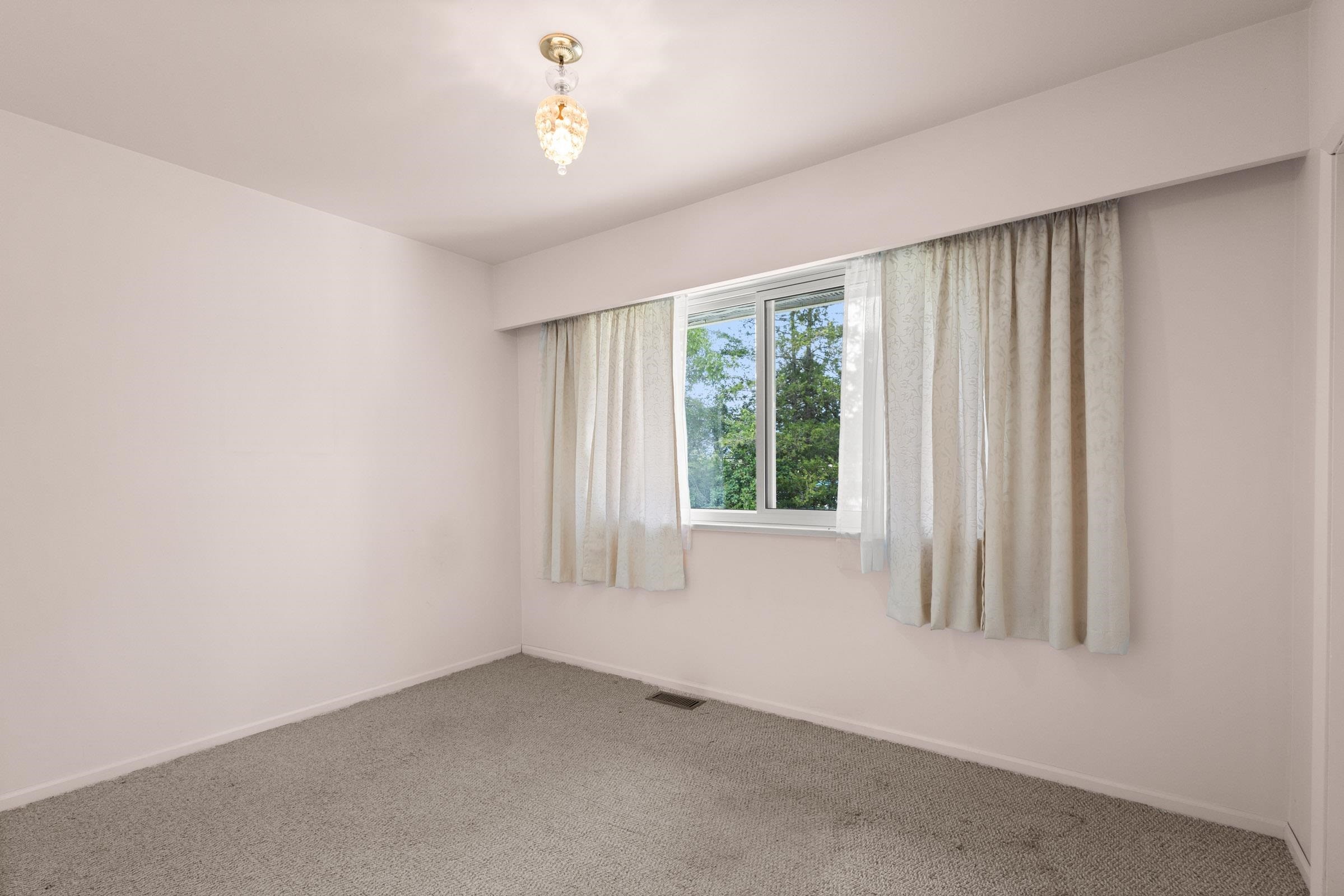 929 Grover Avenue, Coquitlam, BC