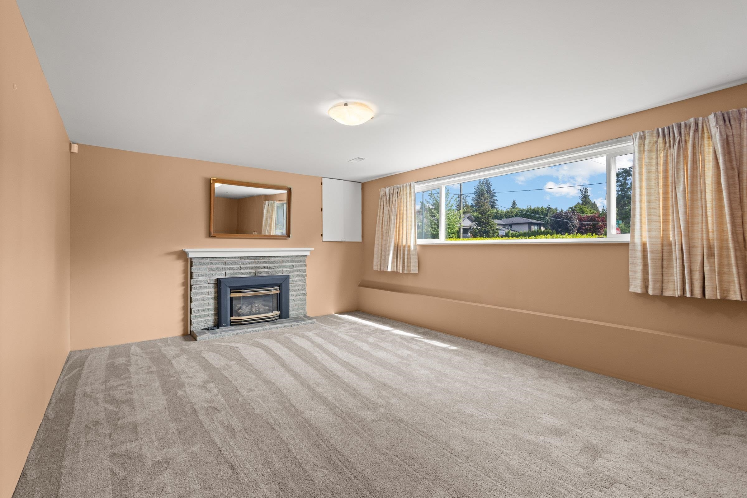 929 Grover Avenue, Coquitlam, BC
