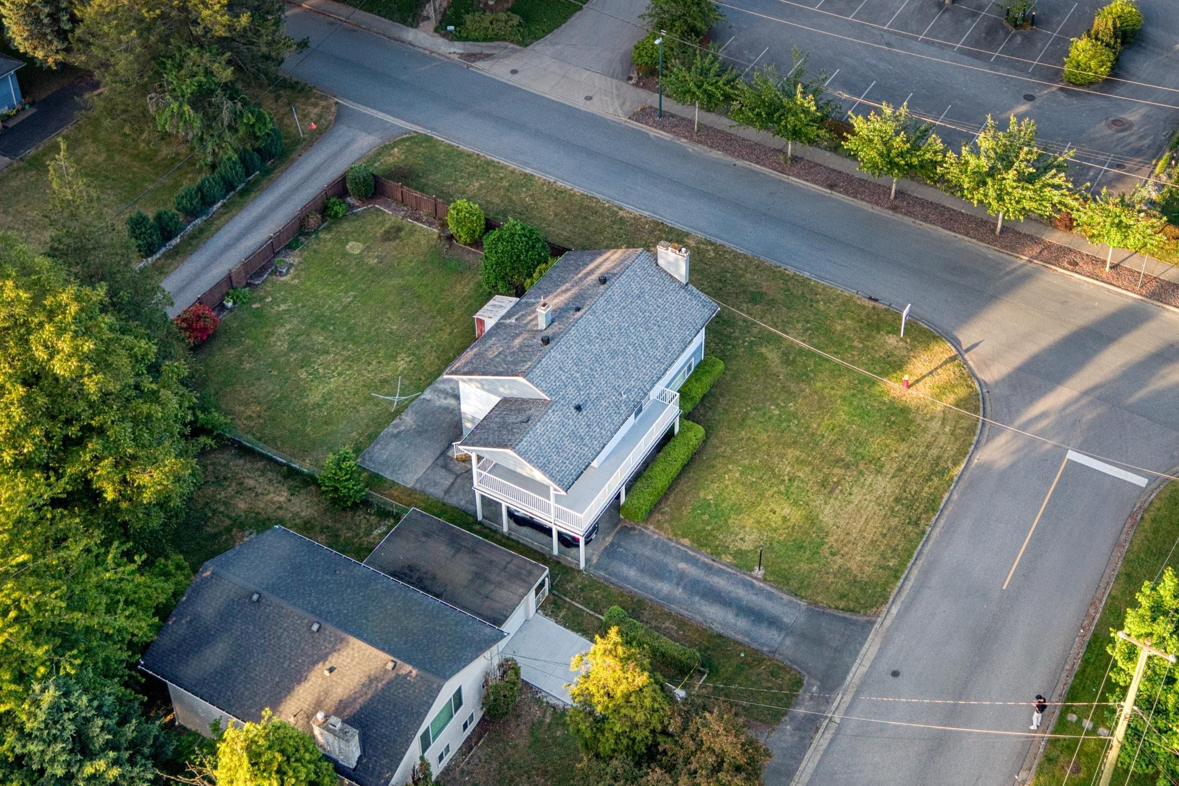 929 Grover Avenue, Coquitlam, BC