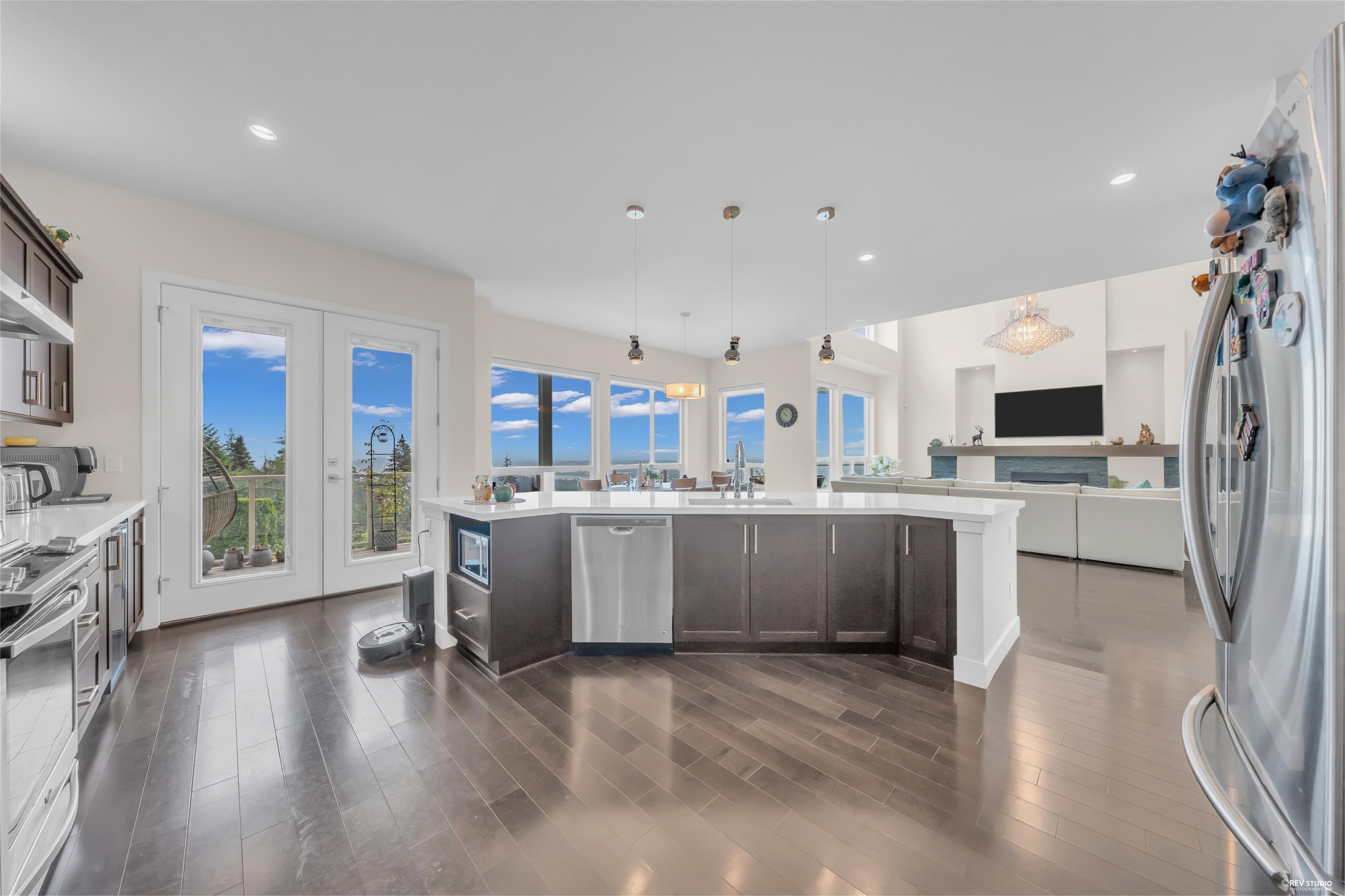 1469 Strawline Hill Street, Coquitlam, BC