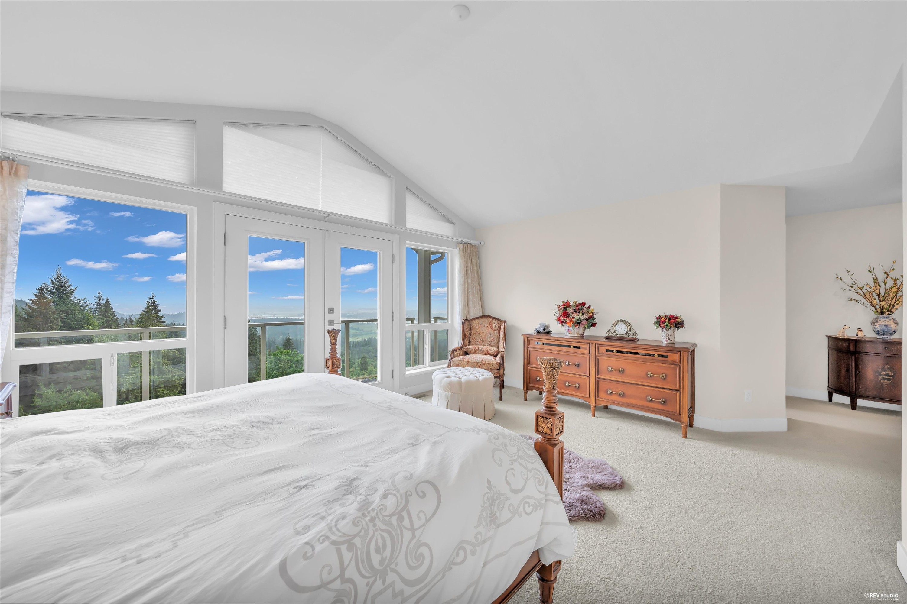 1469 Strawline Hill Street, Coquitlam, BC