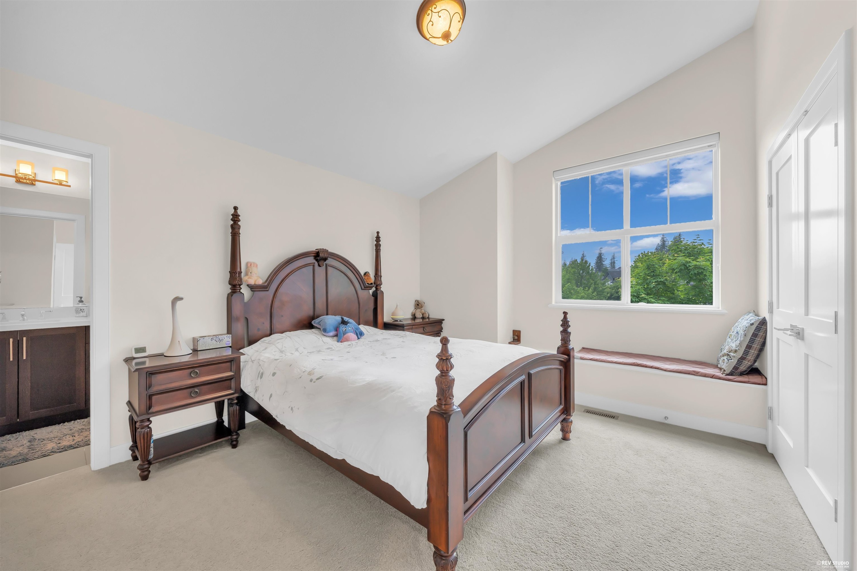 1469 Strawline Hill Street, Coquitlam, BC