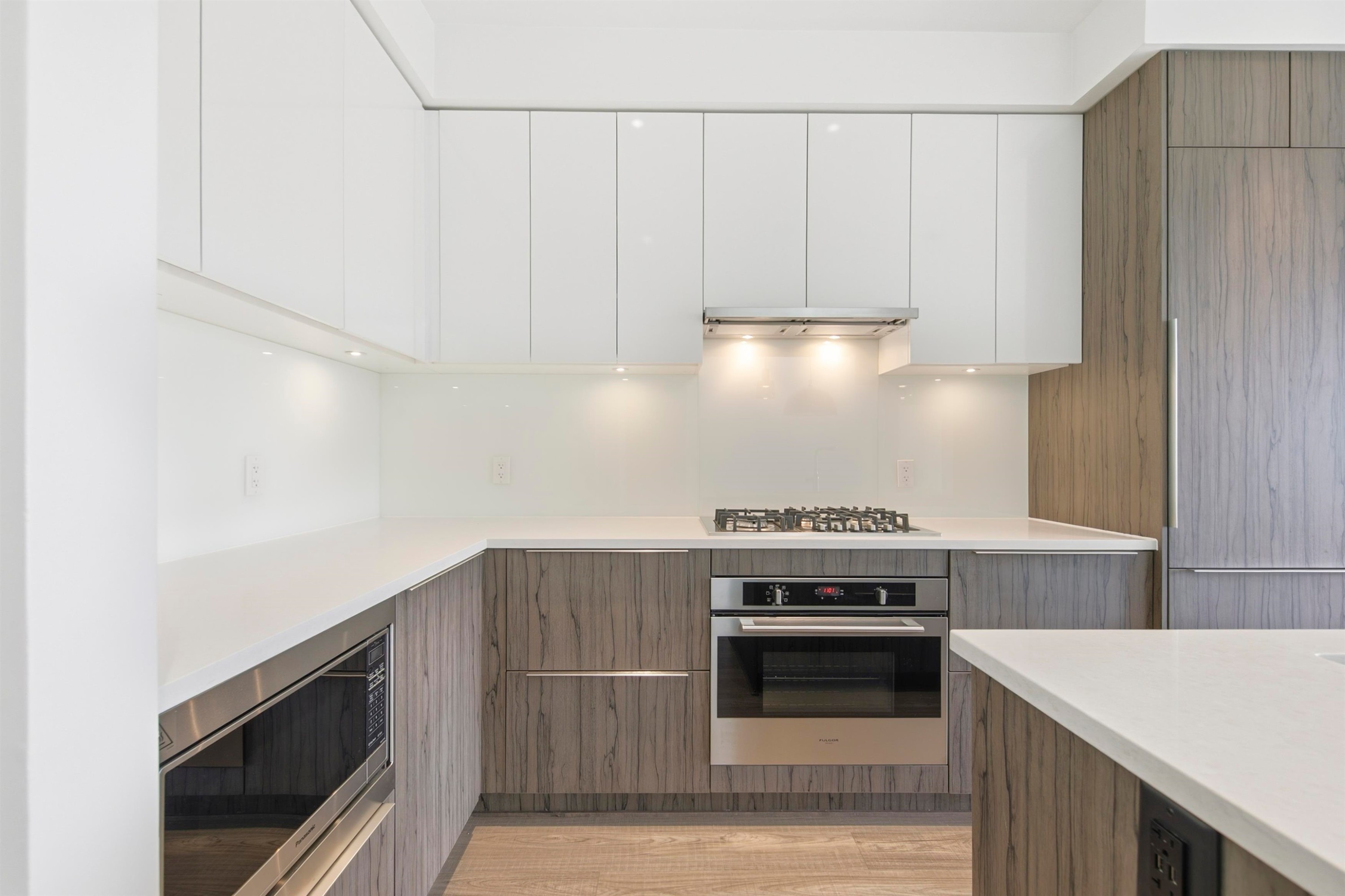 501-379 Broadway E, Vancouver, BC