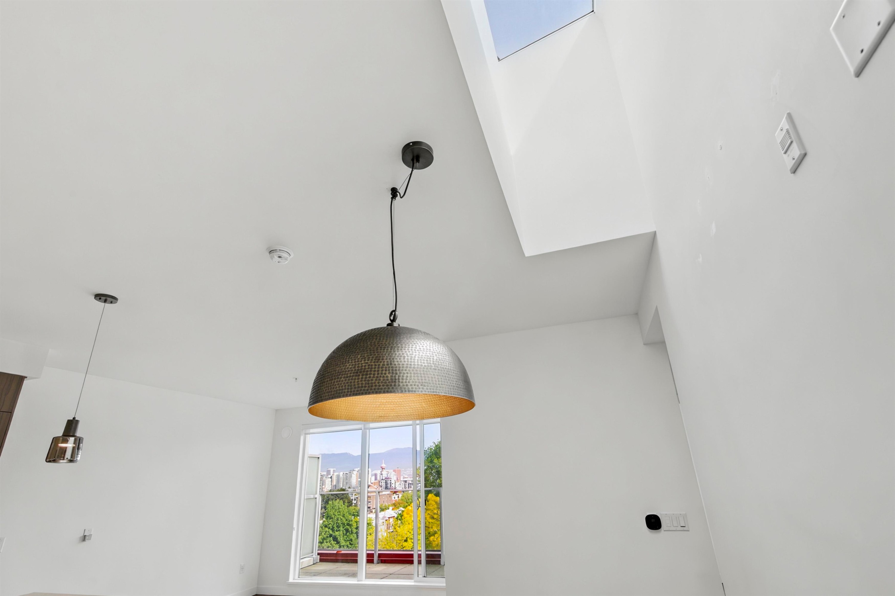501-379 Broadway E, Vancouver, BC