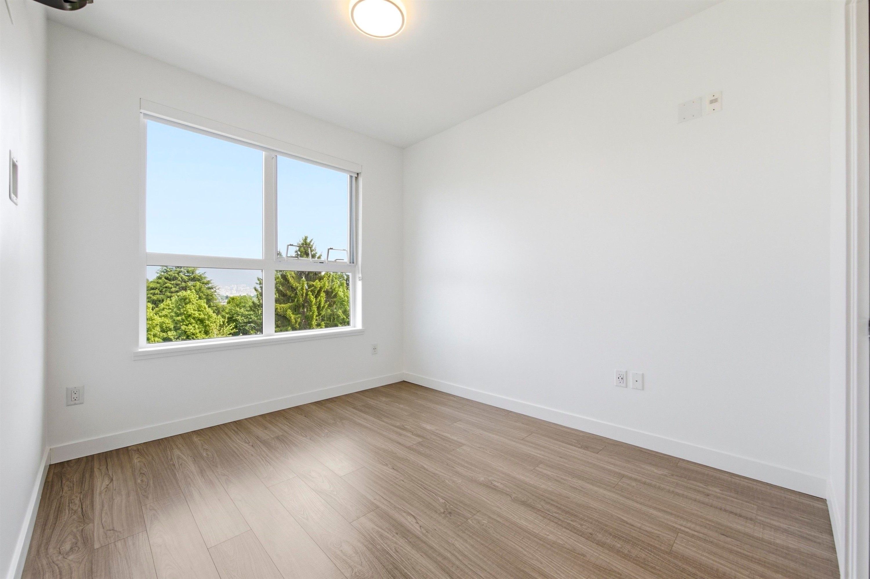 501-379 Broadway E, Vancouver, BC