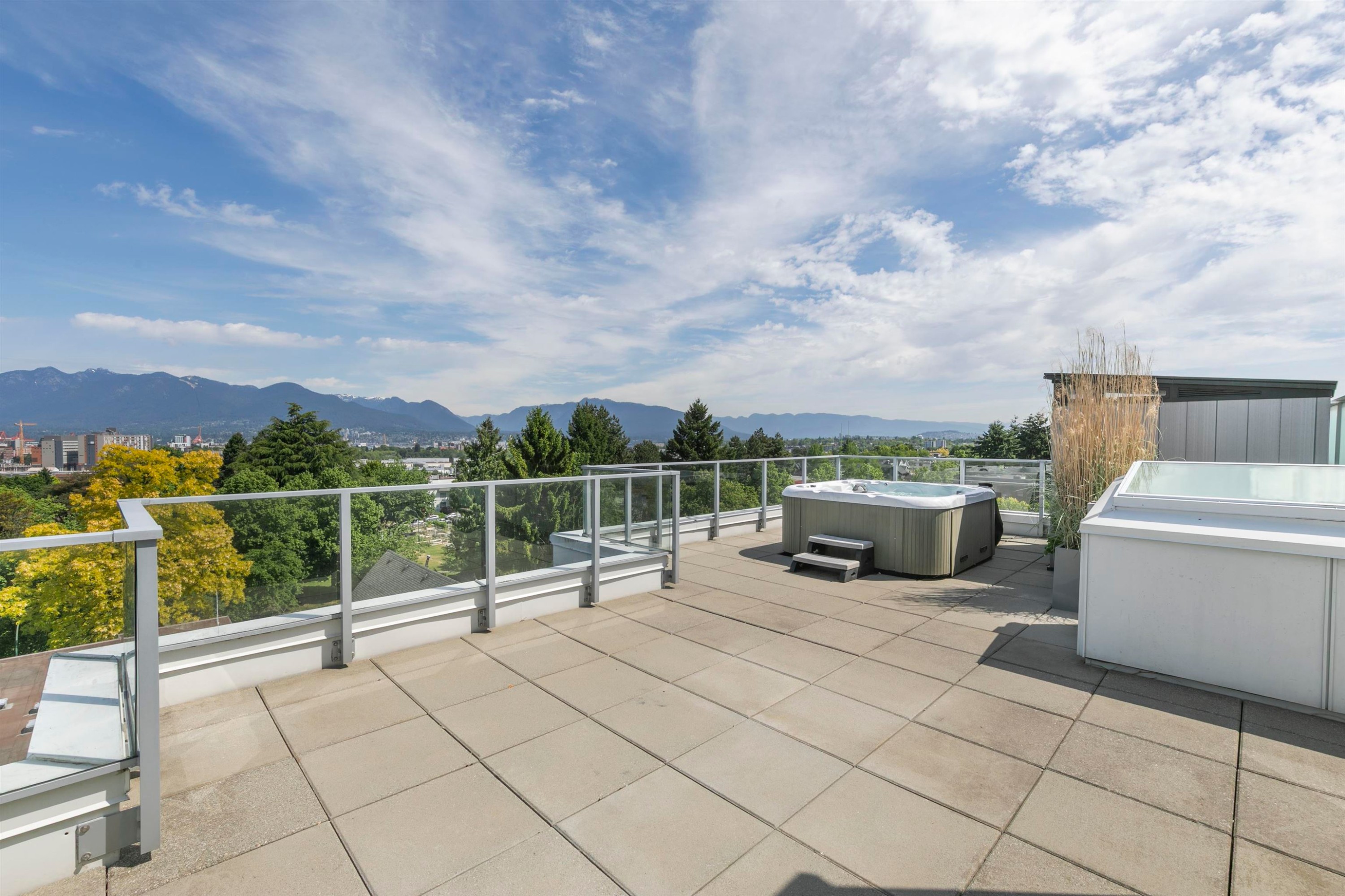 501-379 Broadway E, Vancouver, BC