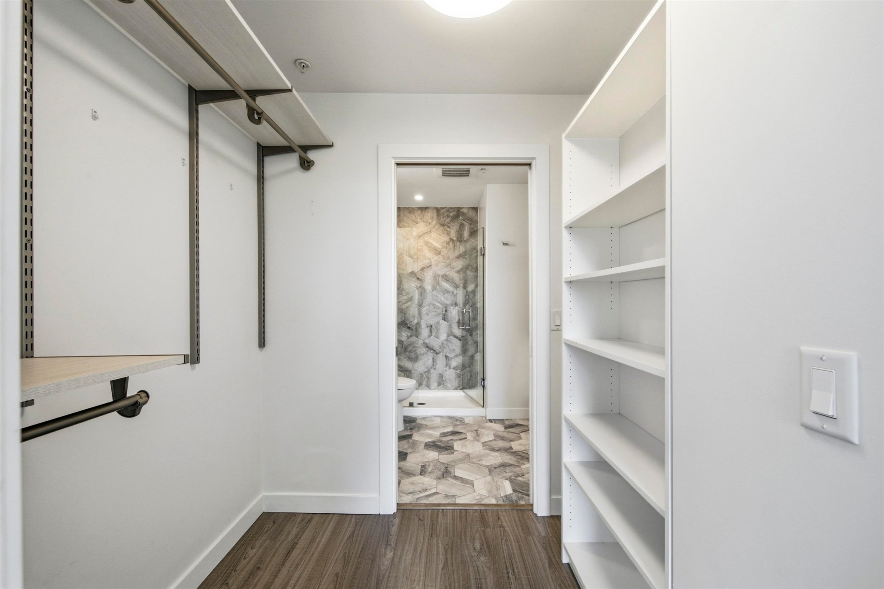 501-379 Broadway E, Vancouver, BC