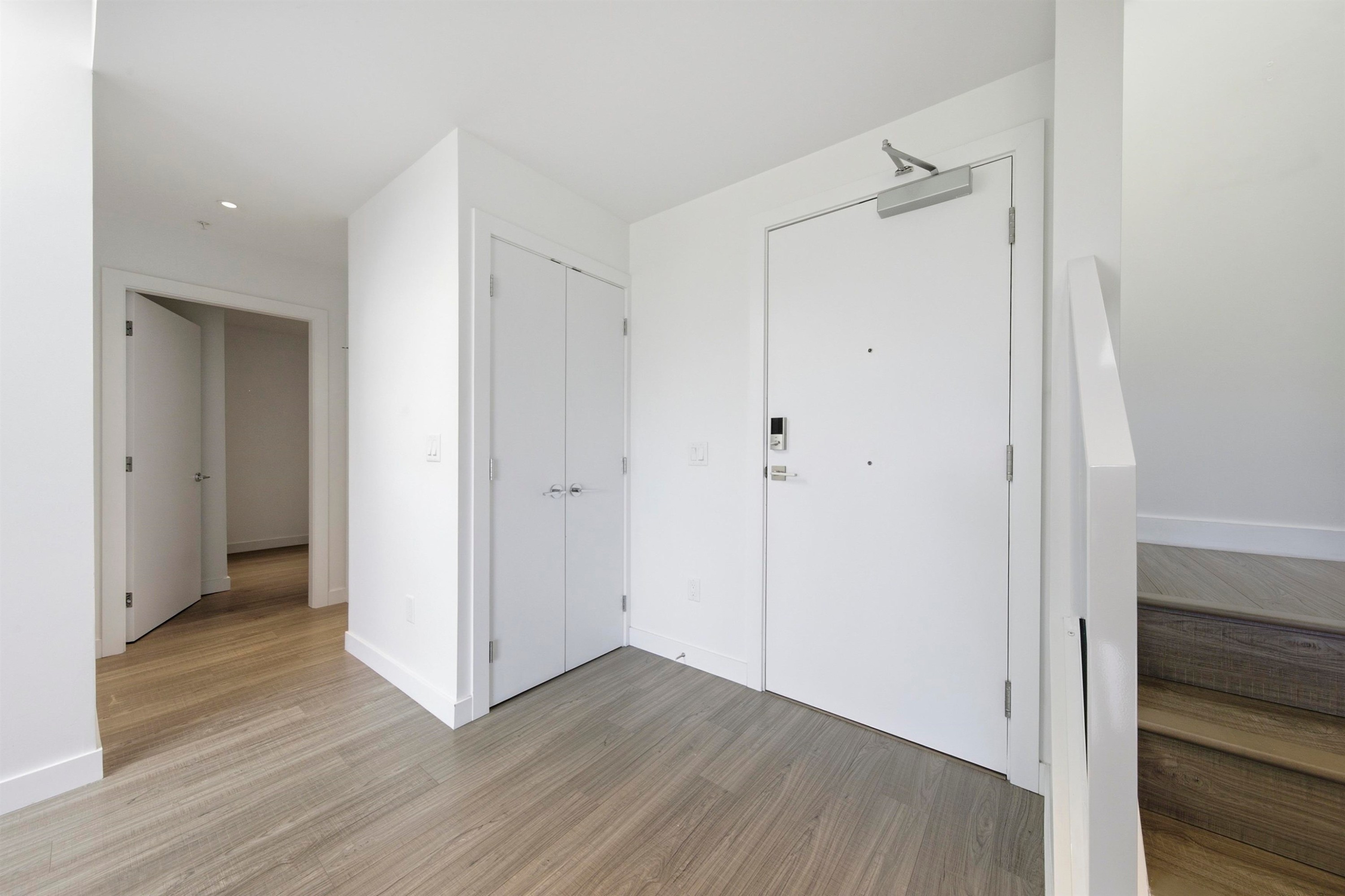 501-379 Broadway E, Vancouver, BC