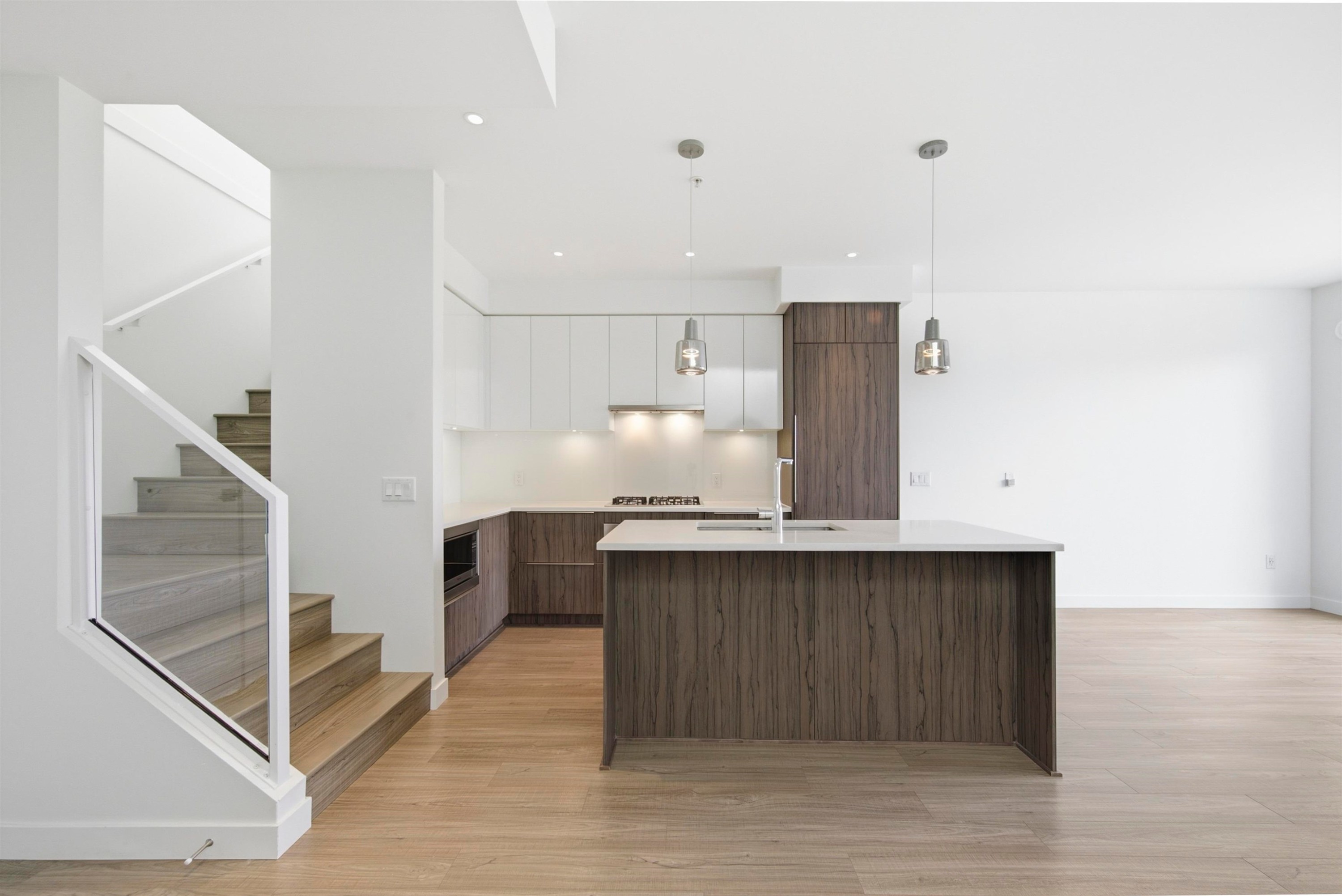 501-379 Broadway E, Vancouver, BC