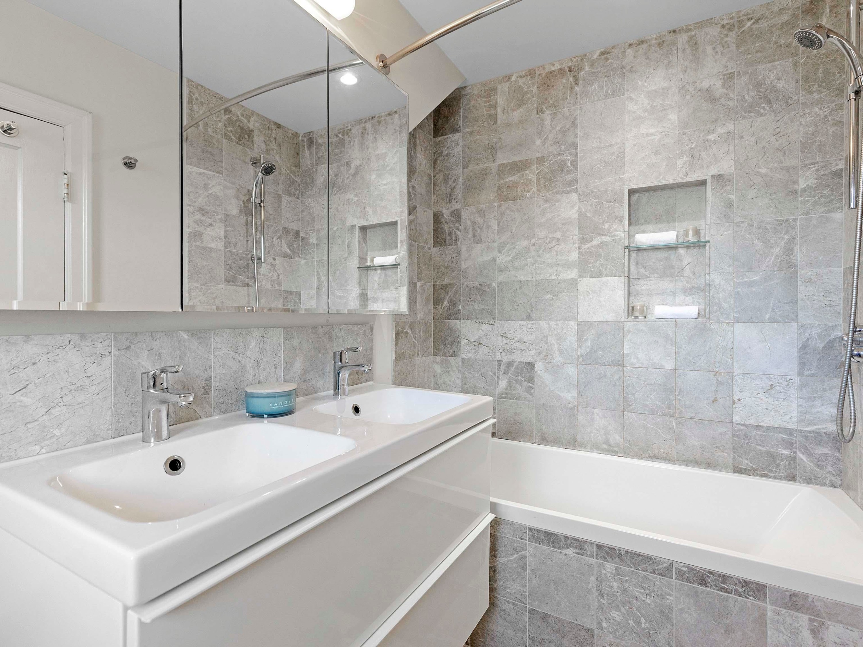 4269 13Th Avenue W, Vancouver, BC
