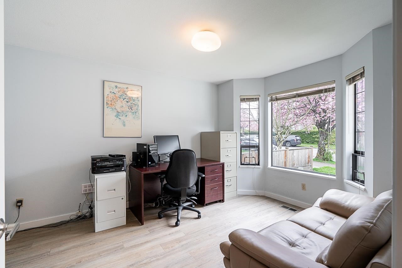 2235 16Th Avenue W, Vancouver, BC