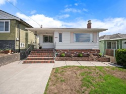 7766 Davies Street Burnaby, BC V3N 3H4