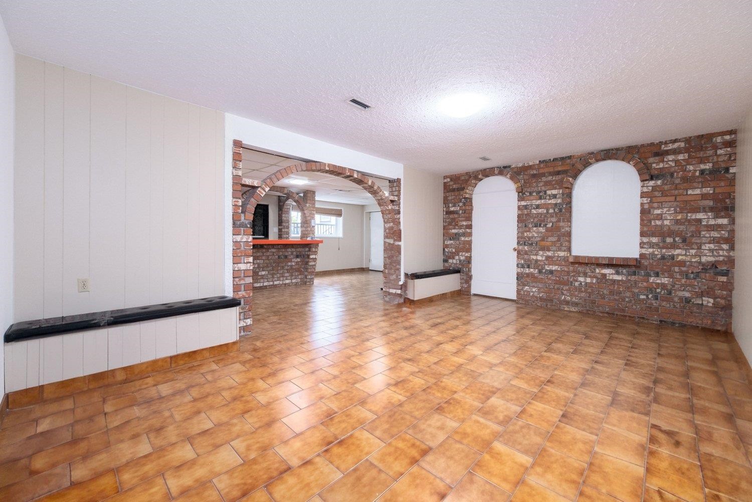 775 Esmond Avenue, Burnaby, BC