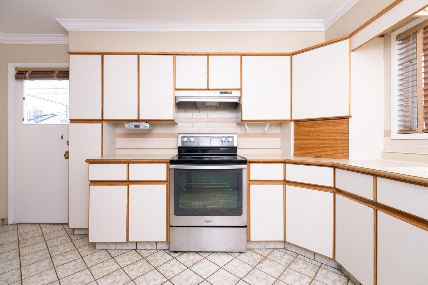 775 Esmond Avenue, Burnaby, BC