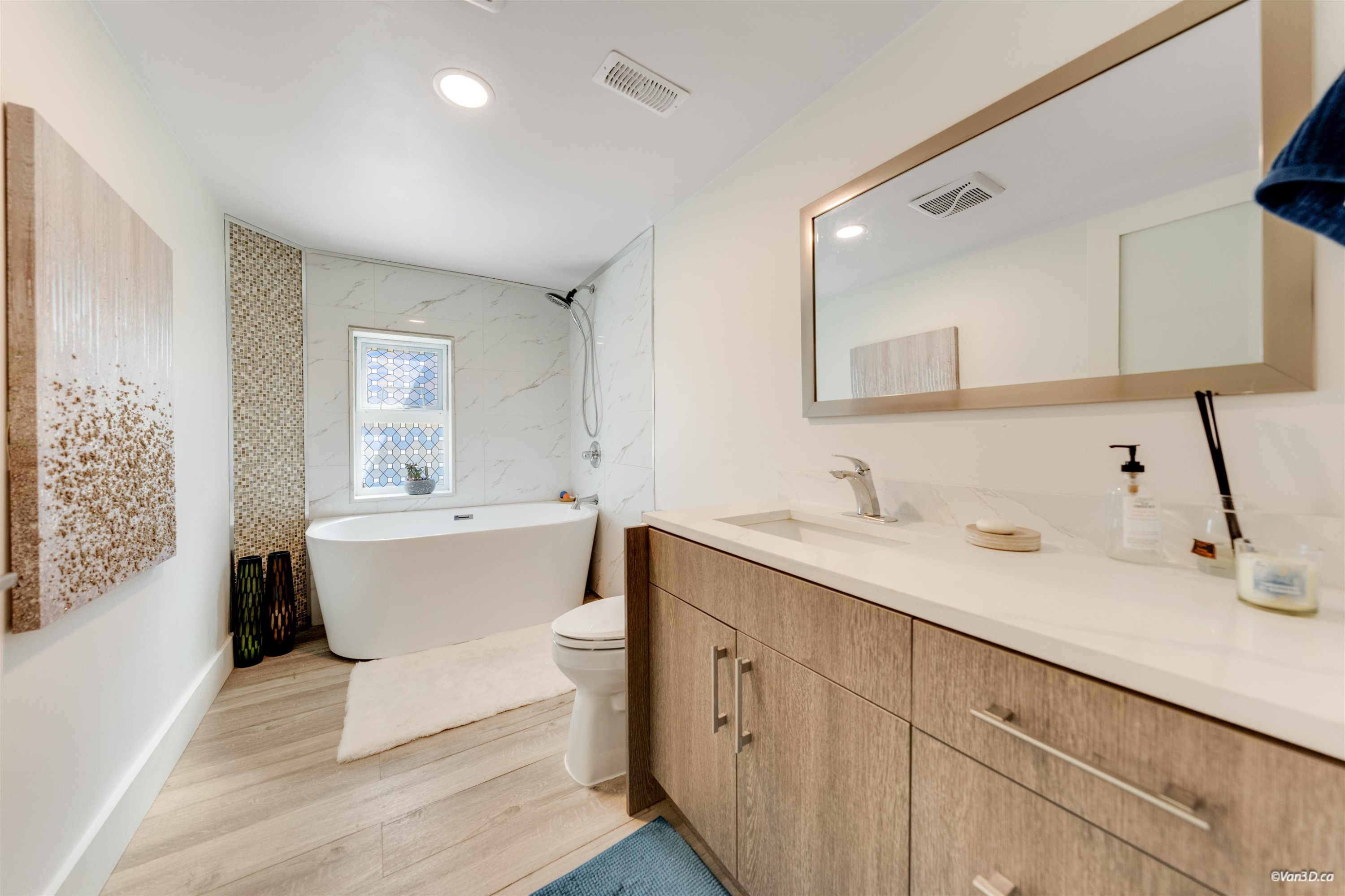 3907 Bayridge Place, West Vancouver, BC