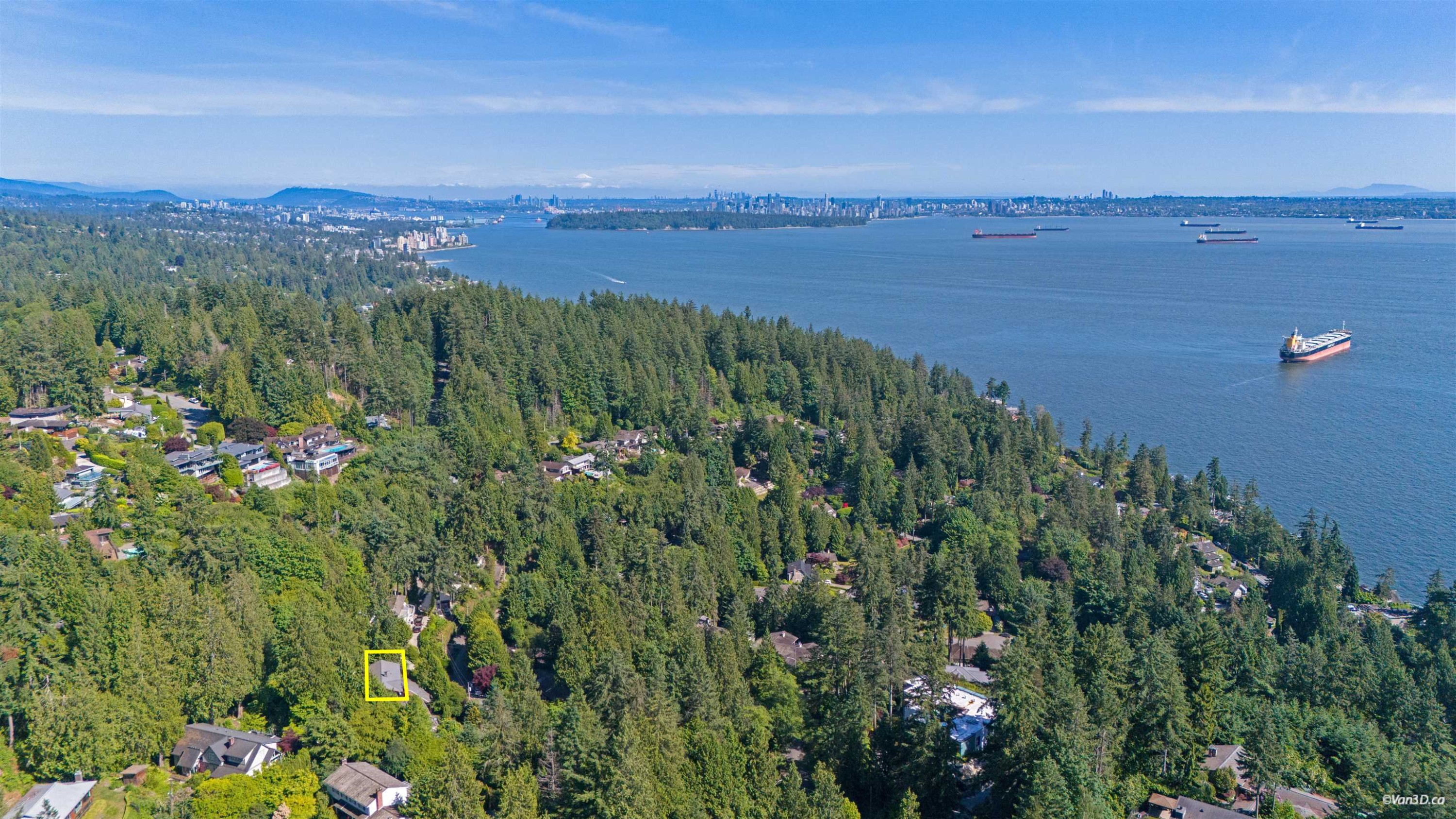 3907 Bayridge Place, West Vancouver, BC