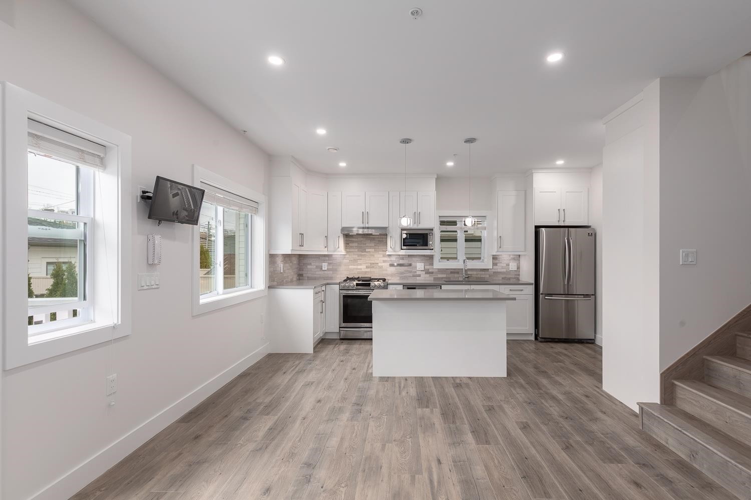 2255 35Th Avenue E, Vancouver, BC