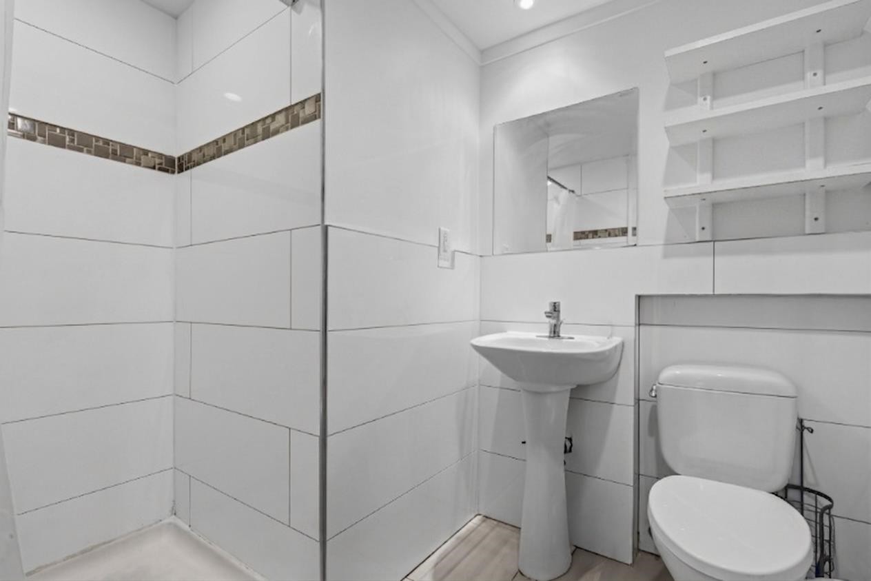 45 Renfrew Street, Vancouver, BC
