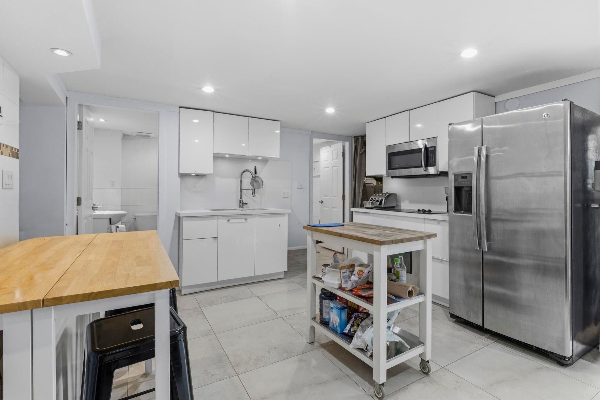 45 Renfrew Street, Vancouver, BC