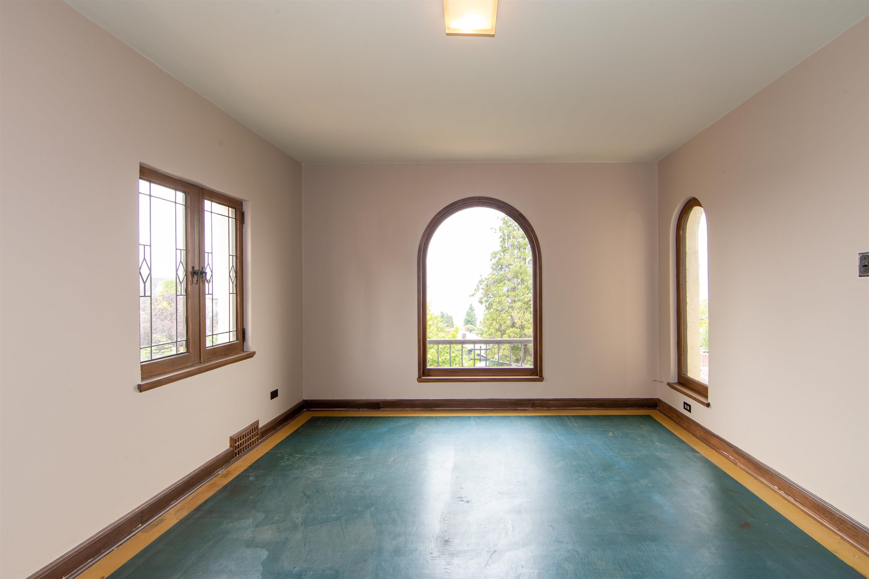 4585 Bellevue Drive, Vancouver, BC