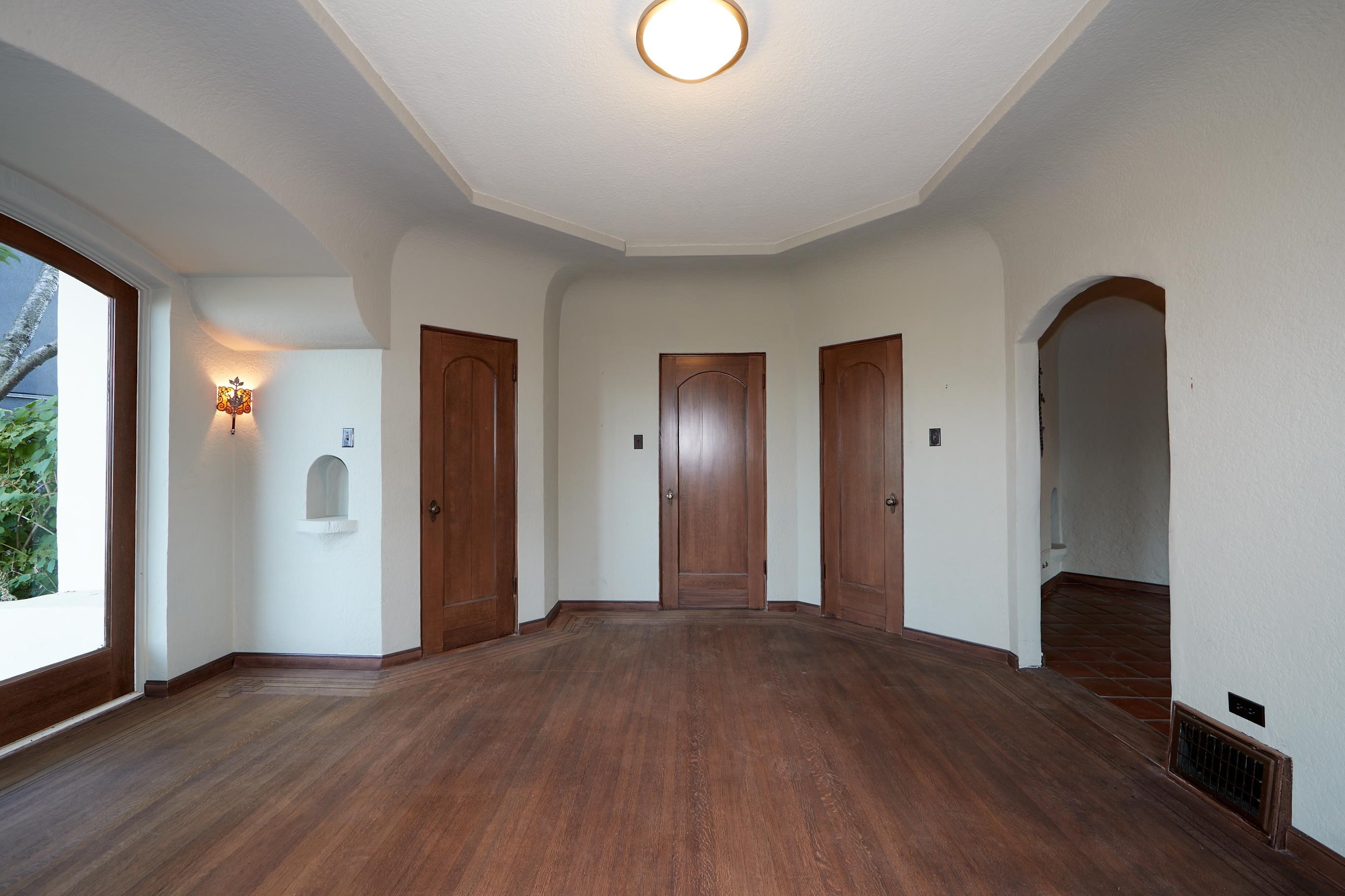 4585 Bellevue Drive, Vancouver, BC