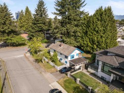 5282 Inman Avenue Burnaby, BC V5H 3Y5