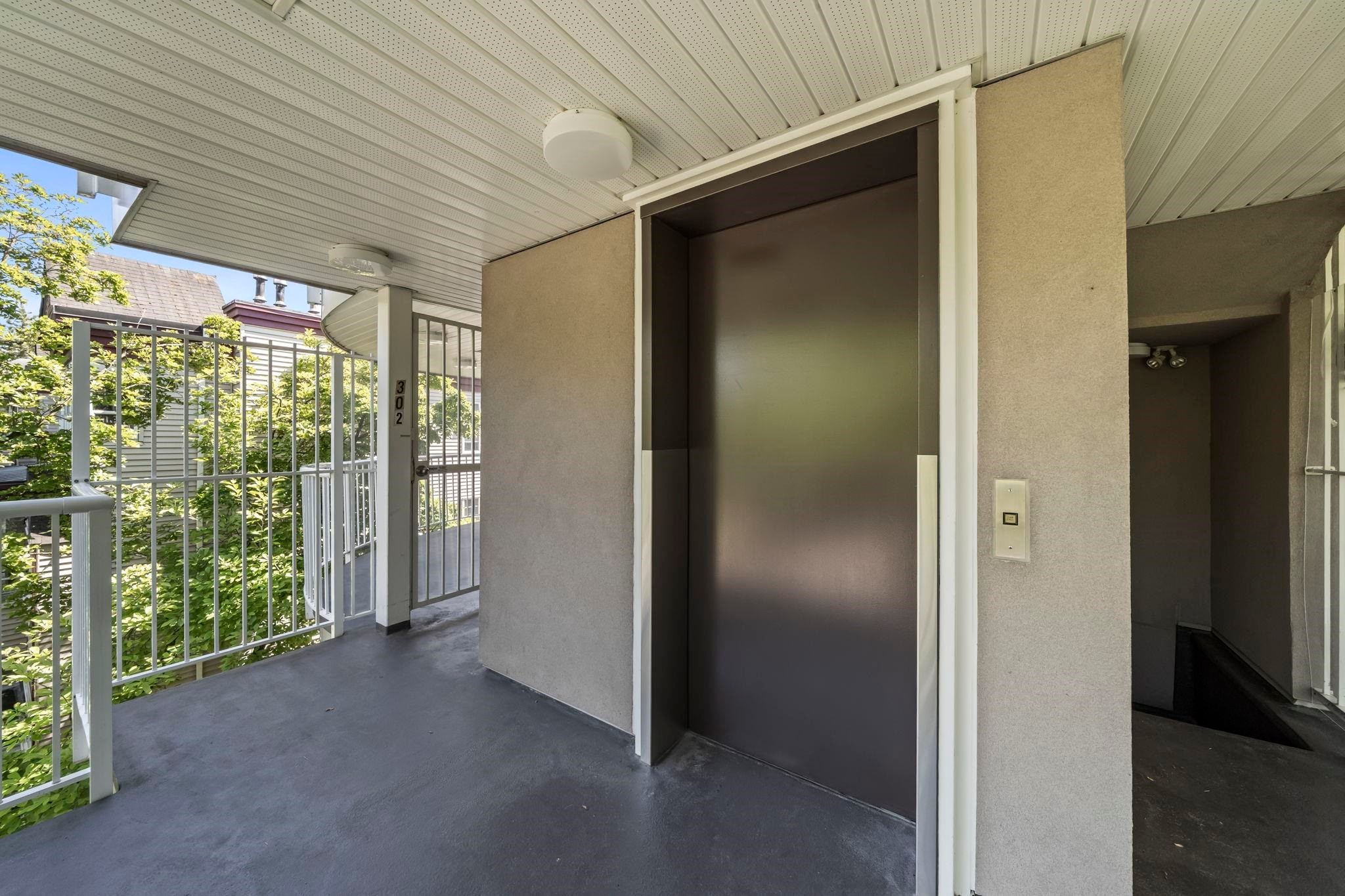 302-1406 73Rd Avenue W, Vancouver, BC