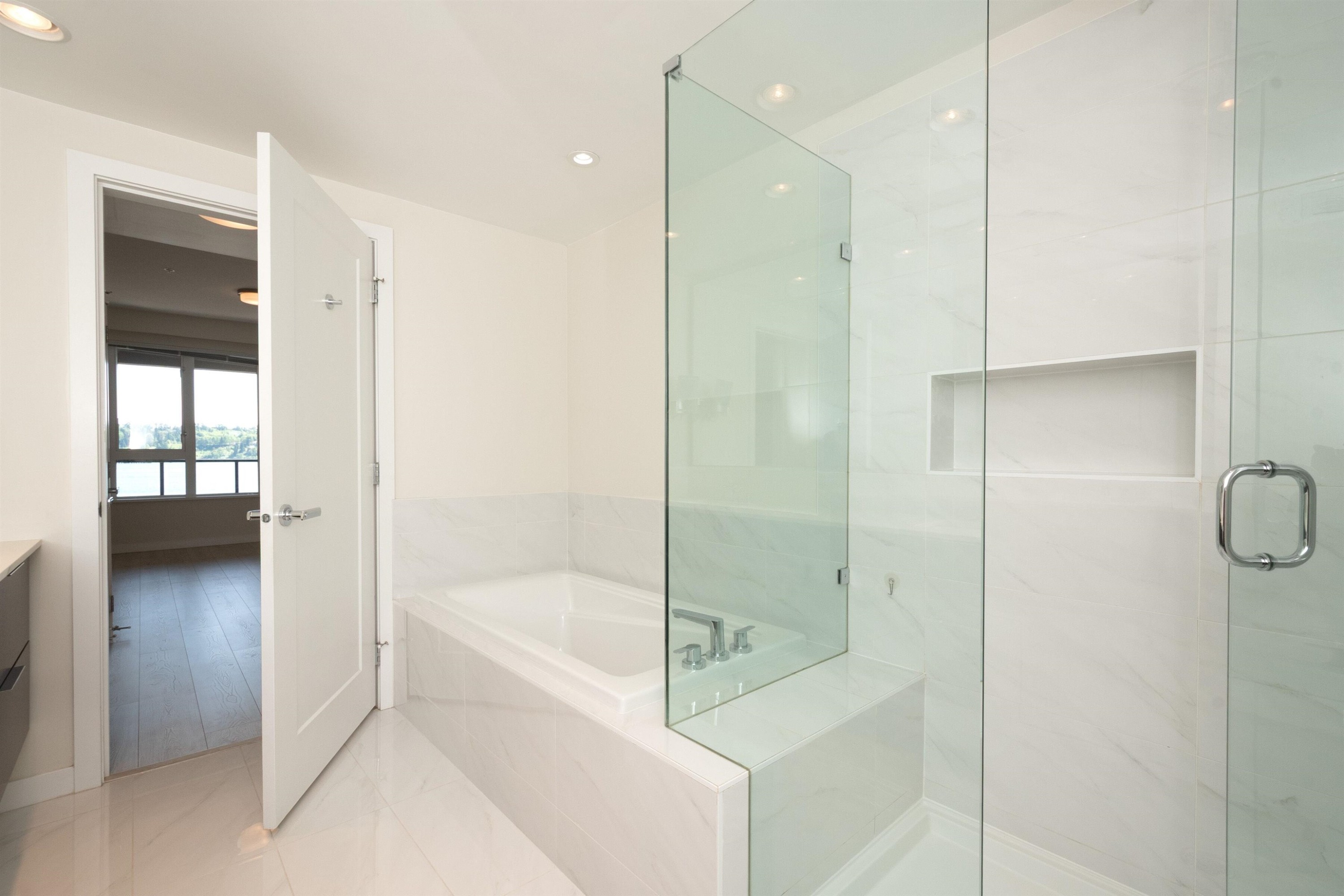 306-3873 Cates Landing Way, North Vancouver, BC