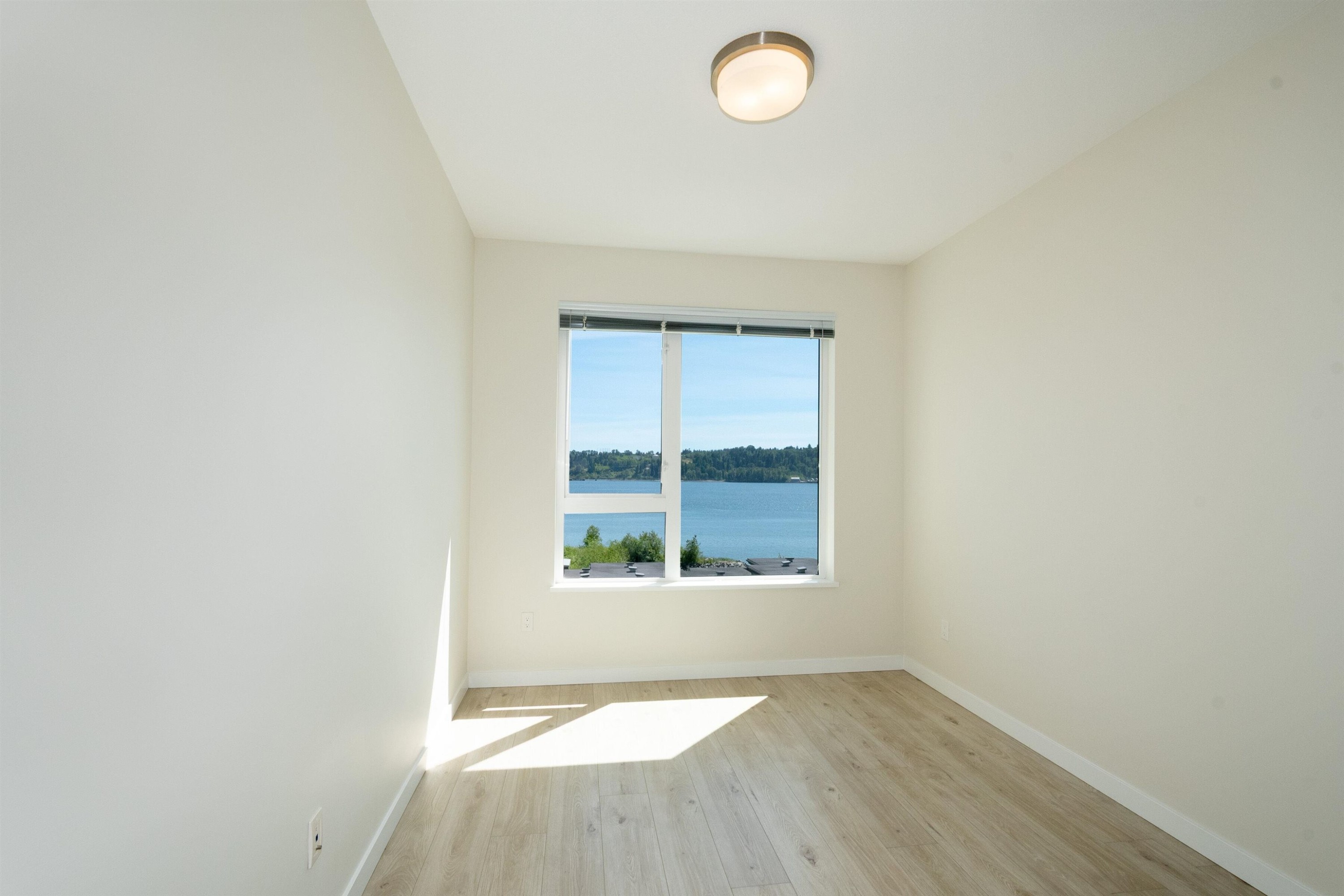 306-3873 Cates Landing Way, North Vancouver, BC