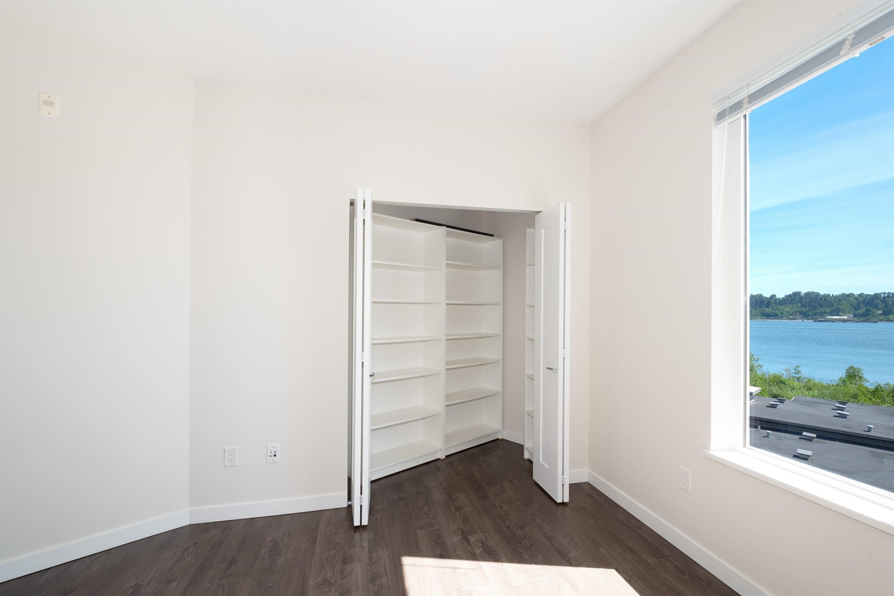 306-3873 Cates Landing Way, North Vancouver, BC