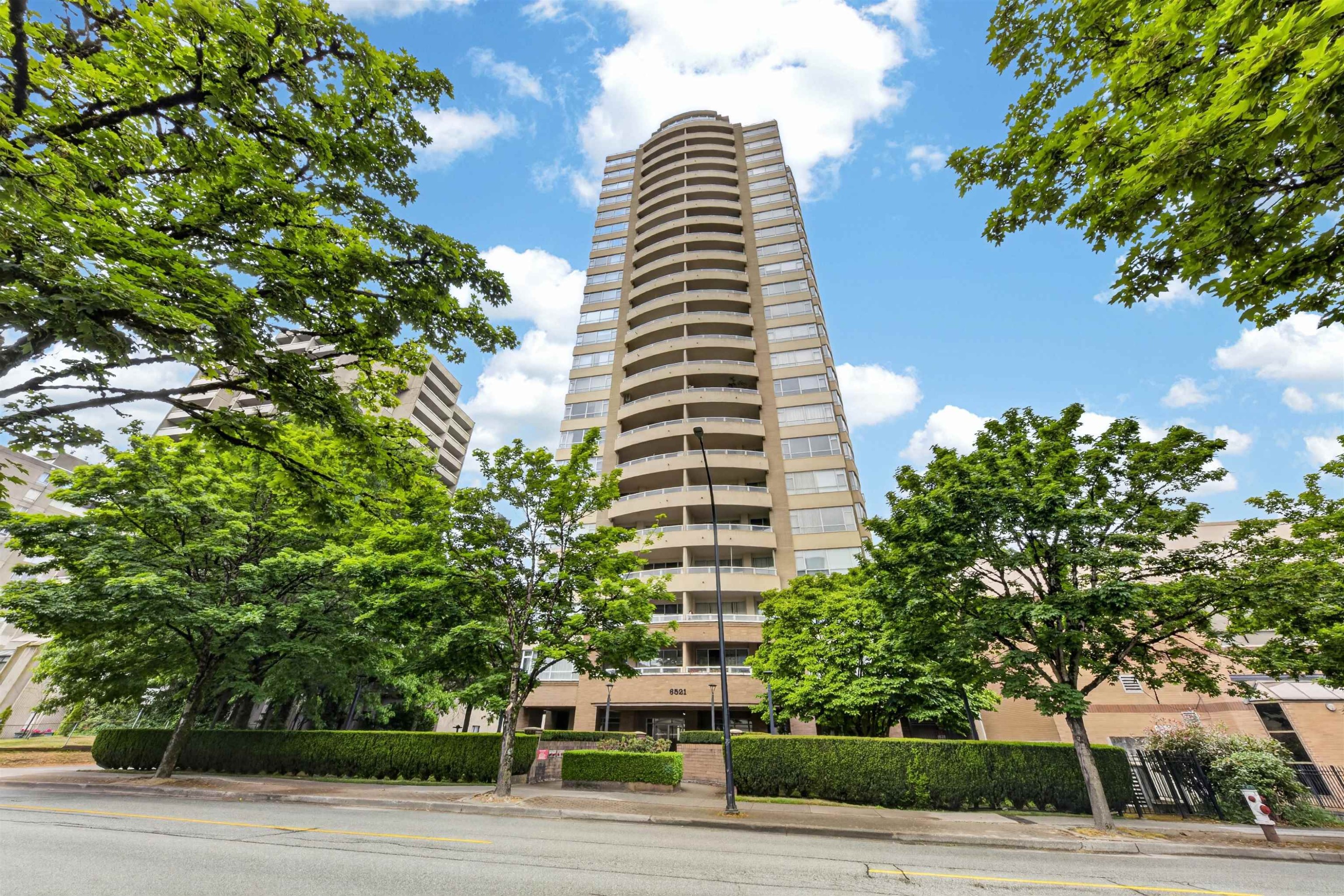 602-6521 Bonsor Avenue, Burnaby, BC