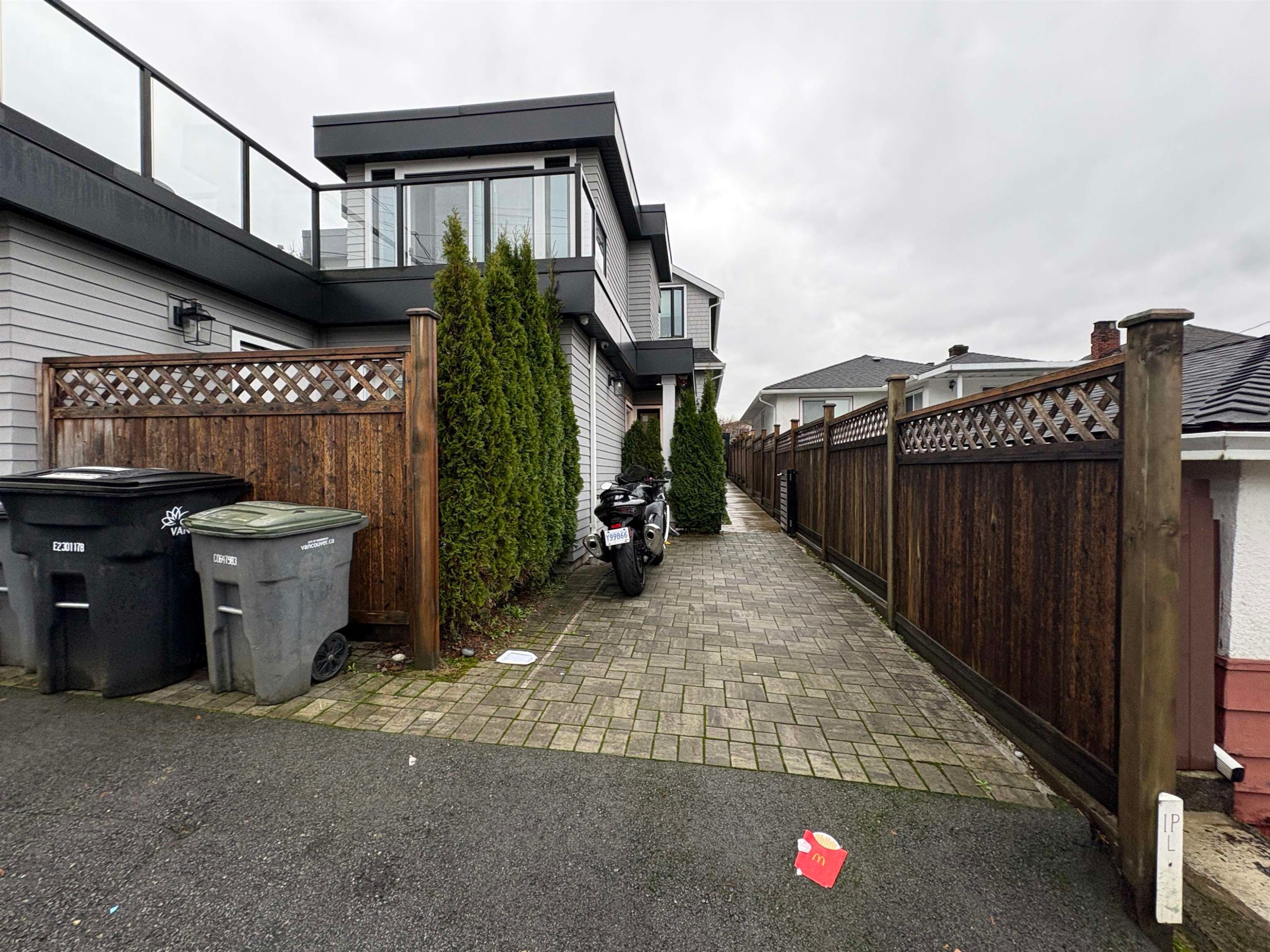 3429 Dundas Street, Vancouver, BC