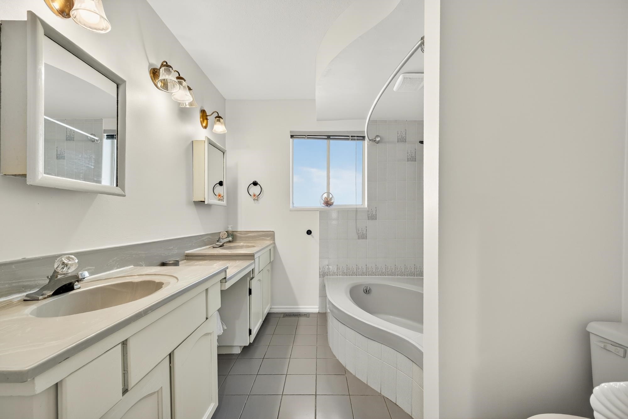 4460 Atlee Avenue, Burnaby, BC