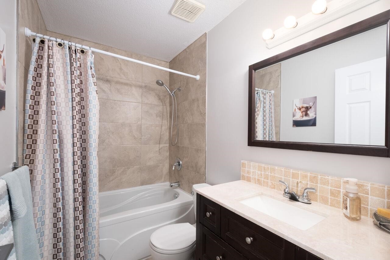 3216 Savary Avenue, Coquitlam, BC