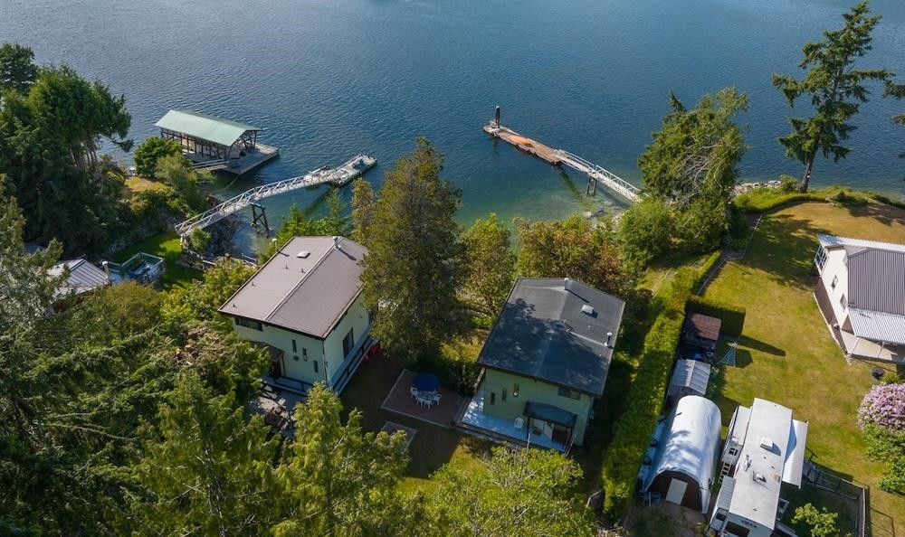 4979 Gonzales Road, Madeira Park, BC